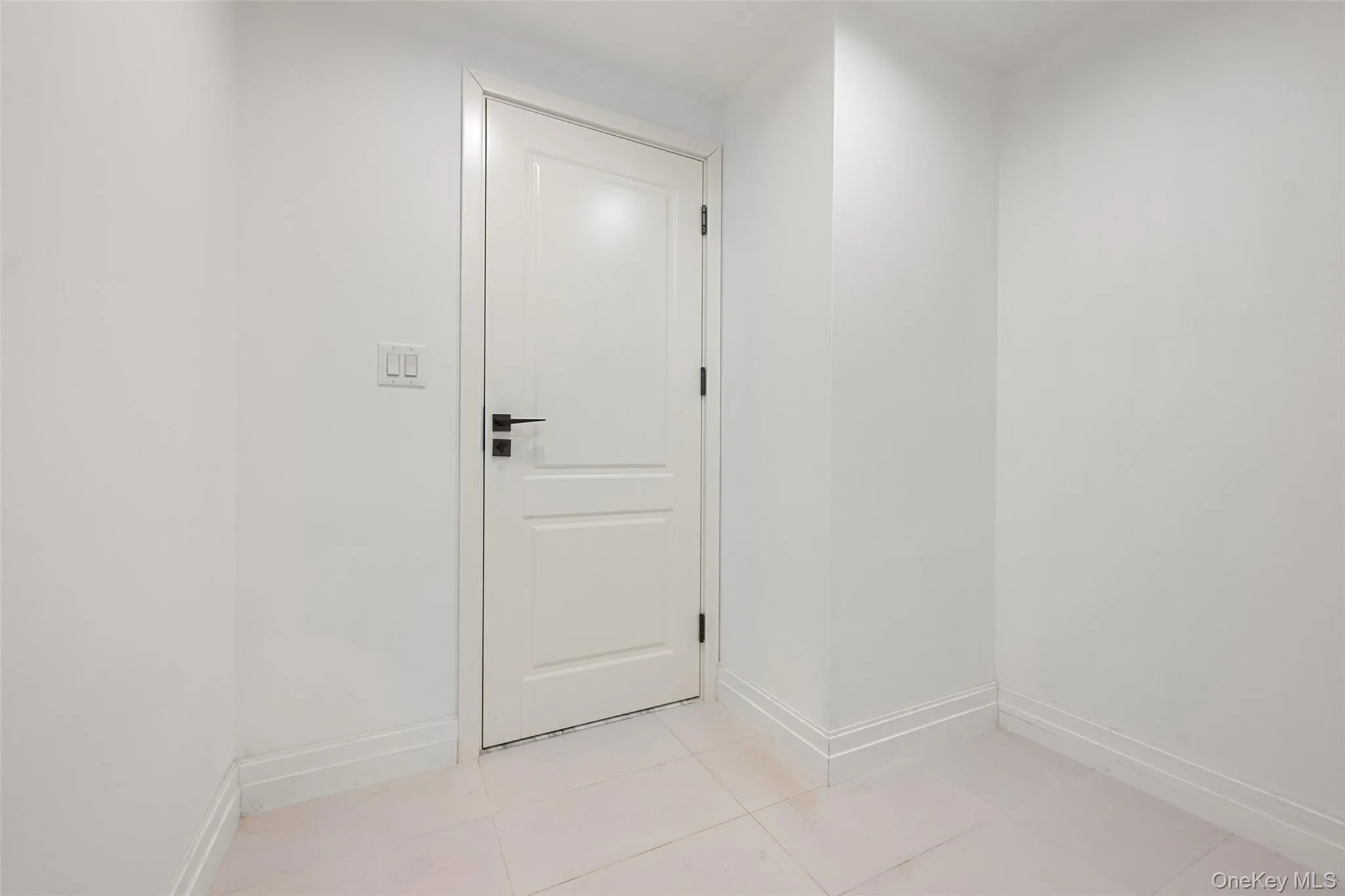 4 Angelas Place, New York, NY, 5 Bedrooms Bedrooms, 25 Rooms Rooms,4 BathroomsBathrooms,Residential,For Rent,Angelas,0,1033058 4 Angelas Place, New York, NY, 5 Bedrooms Bedrooms, 25 Rooms Rooms,4 BathroomsBathrooms,Residential,For Rent,Angelas,0,1033058