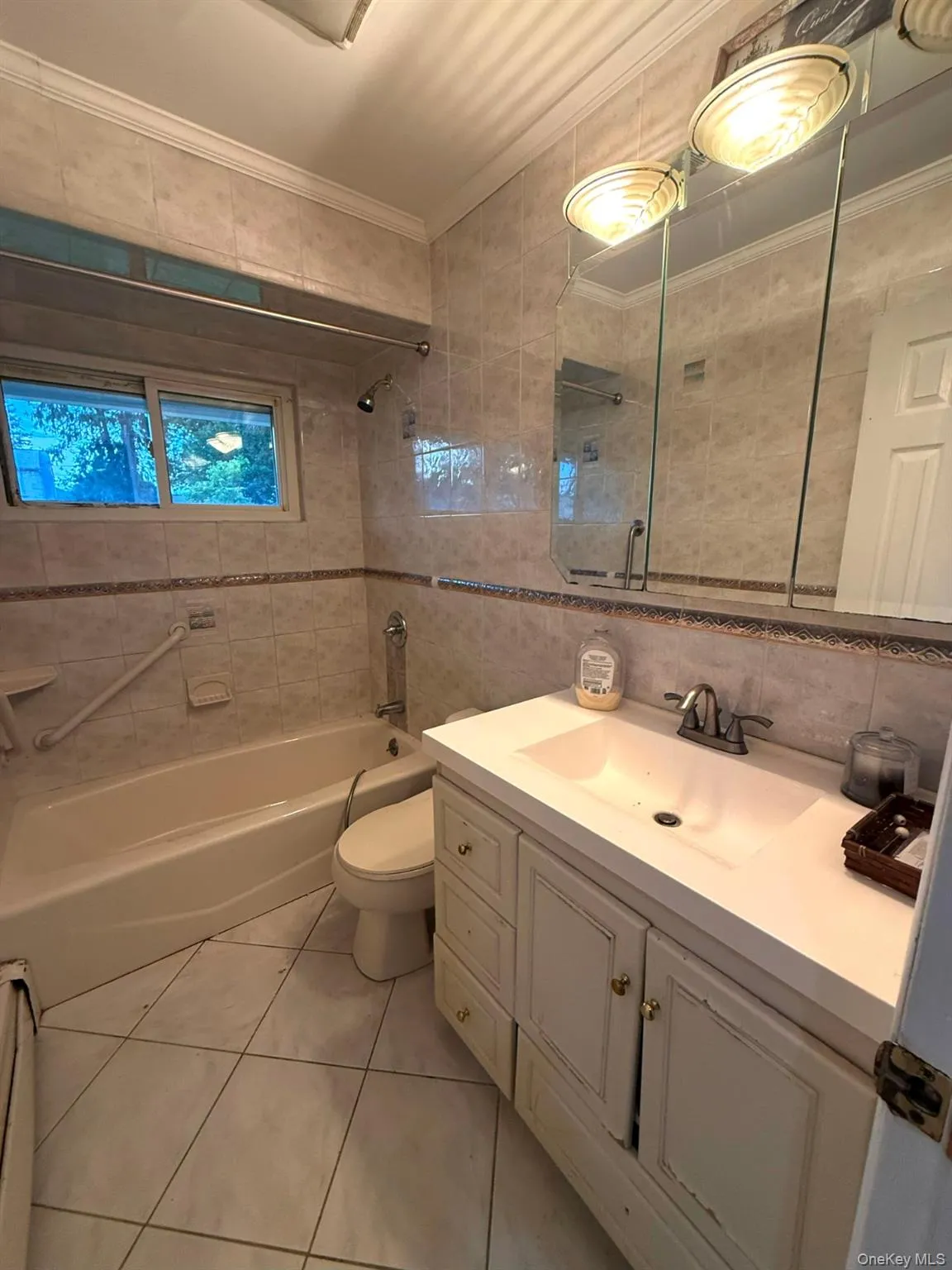 36 Winter Lane, Oyster Bay, NY, 4 Bedrooms Bedrooms, 10 Rooms Rooms,3 BathroomsBathrooms,Residential Lease,For Rent,Winter,0,1033060 36 Winter Lane, Oyster Bay, NY, 4 Bedrooms Bedrooms, 10 Rooms Rooms,3 BathroomsBathrooms,Residential Lease,For Rent,Winter,0,1033060