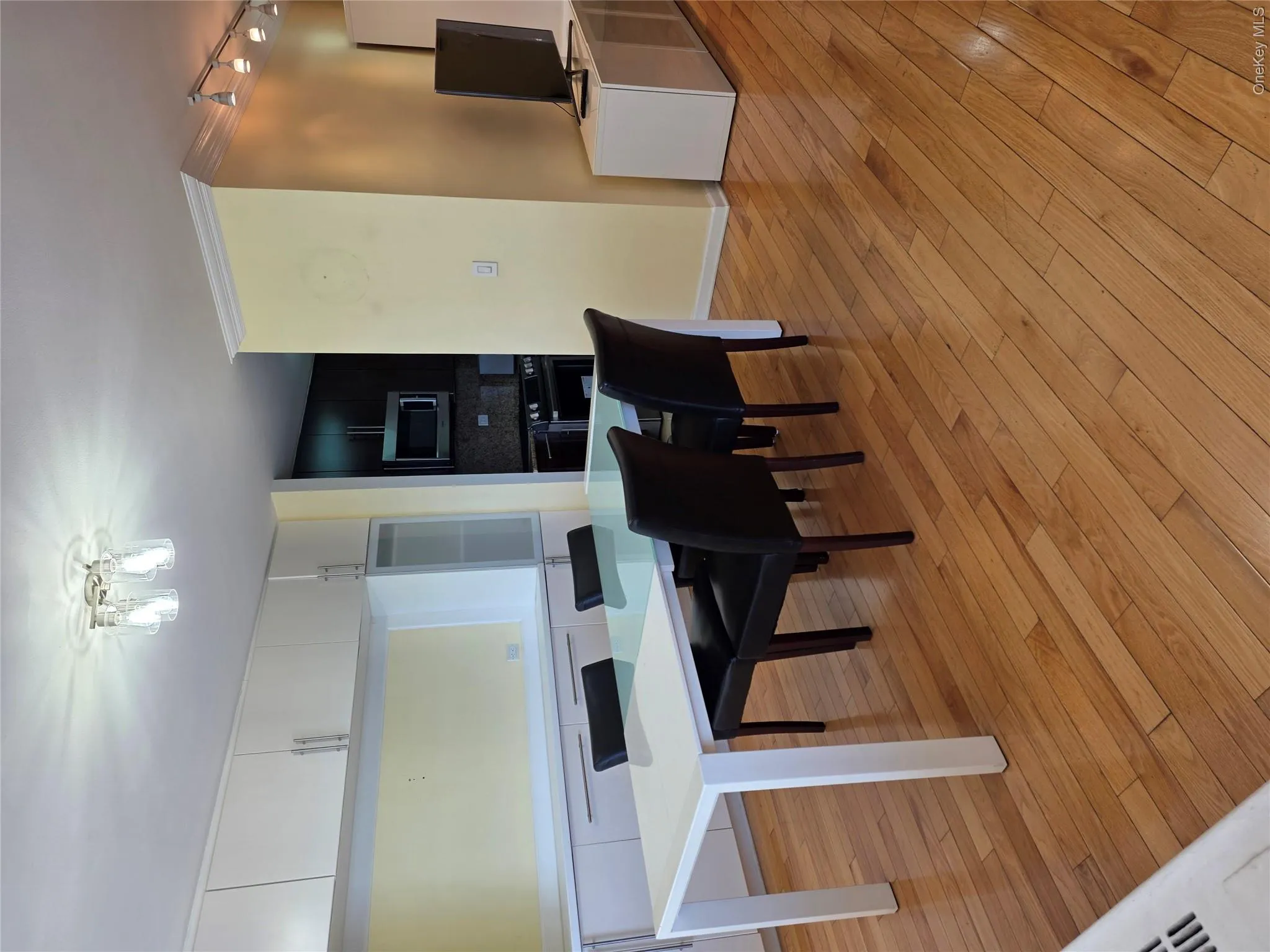 17-85 215 Street, New York, NY, 1 Bedroom Bedrooms, 4 Rooms Rooms,1 BathroomBathrooms,Residential,For Rent,215,0,1033063 17-85 215 Street, New York, NY, 1 Bedroom Bedrooms, 4 Rooms Rooms,1 BathroomBathrooms,Residential,For Rent,215,0,1033063