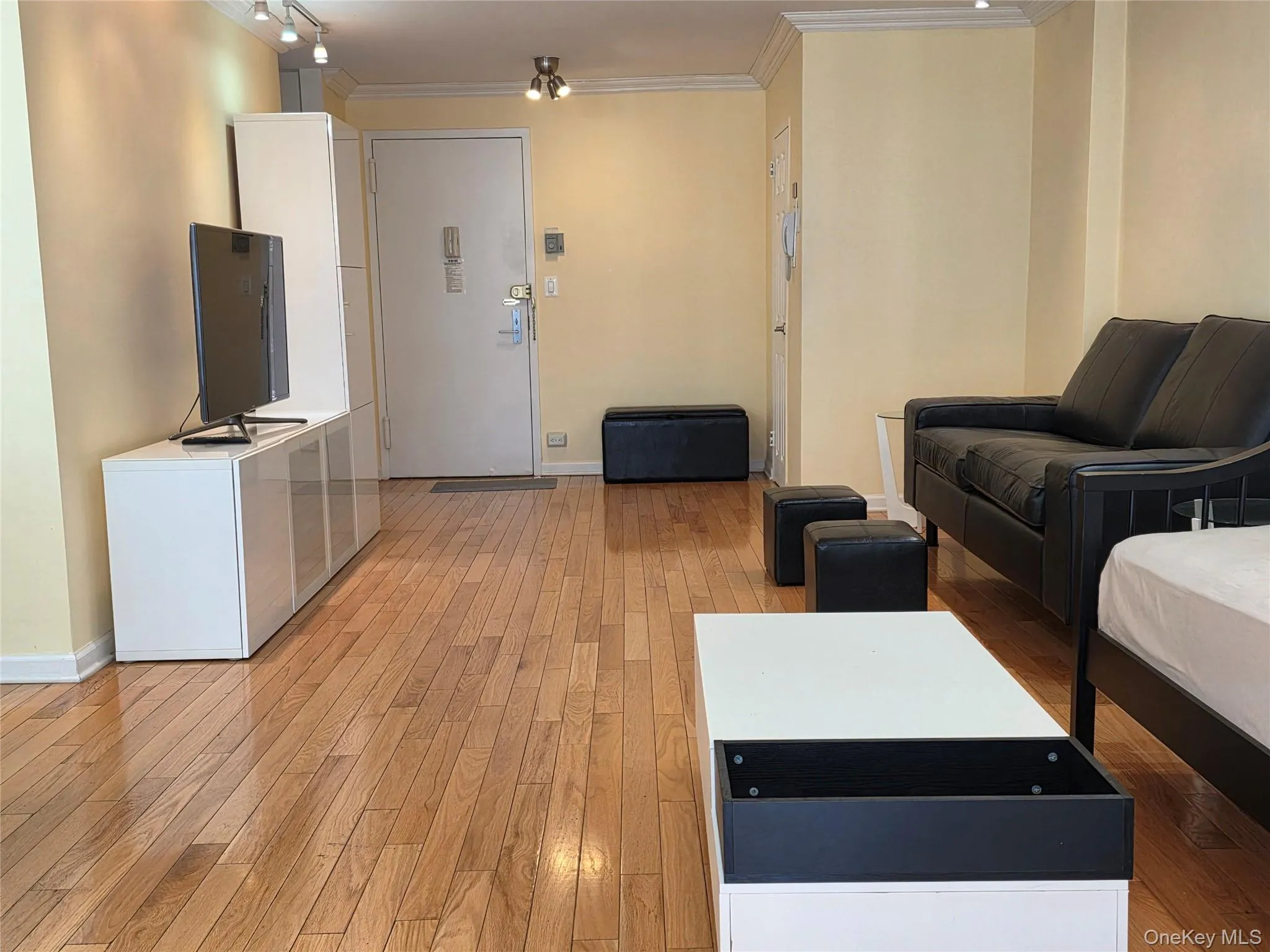 17-85 215 Street, New York, NY, 1 Bedroom Bedrooms, 4 Rooms Rooms,1 BathroomBathrooms,Residential,For Rent,215,0,1033063 17-85 215 Street, New York, NY, 1 Bedroom Bedrooms, 4 Rooms Rooms,1 BathroomBathrooms,Residential,For Rent,215,0,1033063