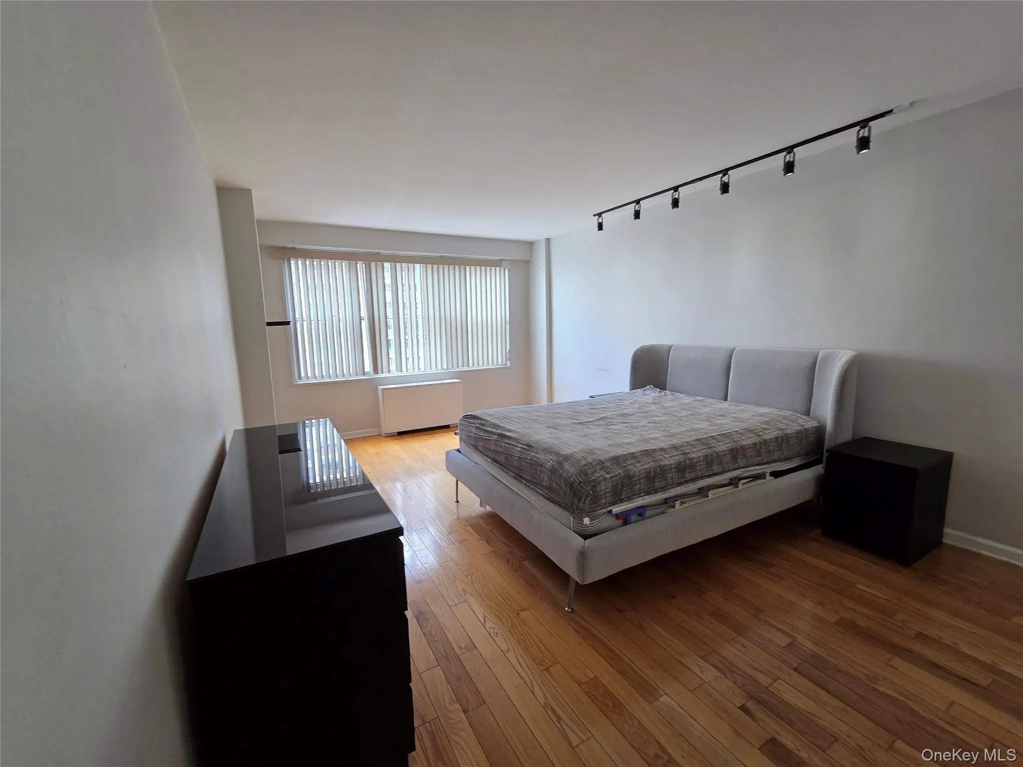 17-85 215 Street, New York, NY, 1 Bedroom Bedrooms, 4 Rooms Rooms,1 BathroomBathrooms,Residential,For Rent,215,0,1033063 17-85 215 Street, New York, NY, 1 Bedroom Bedrooms, 4 Rooms Rooms,1 BathroomBathrooms,Residential,For Rent,215,0,1033063