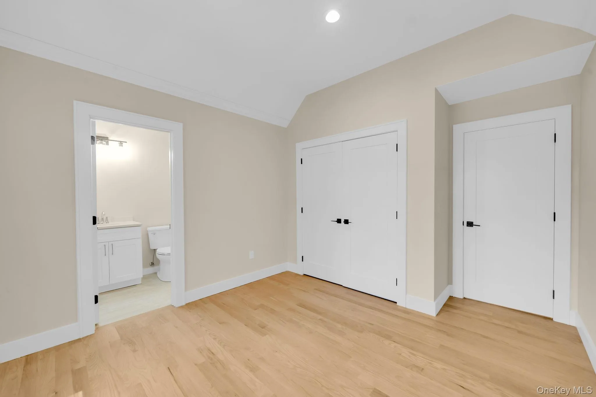 48 S Rt 25A E Route 25A, Brookhaven, NY, 5 Bedrooms Bedrooms, 11 Rooms Rooms,5 BathroomsBathrooms,Residential,For Rent,S Rt 25A E Route 25A,0,1033072 48 S Rt 25A E Route 25A, Brookhaven, NY, 5 Bedrooms Bedrooms, 11 Rooms Rooms,5 BathroomsBathrooms,Residential,For Rent,S Rt 25A E Route 25A,0,1033072