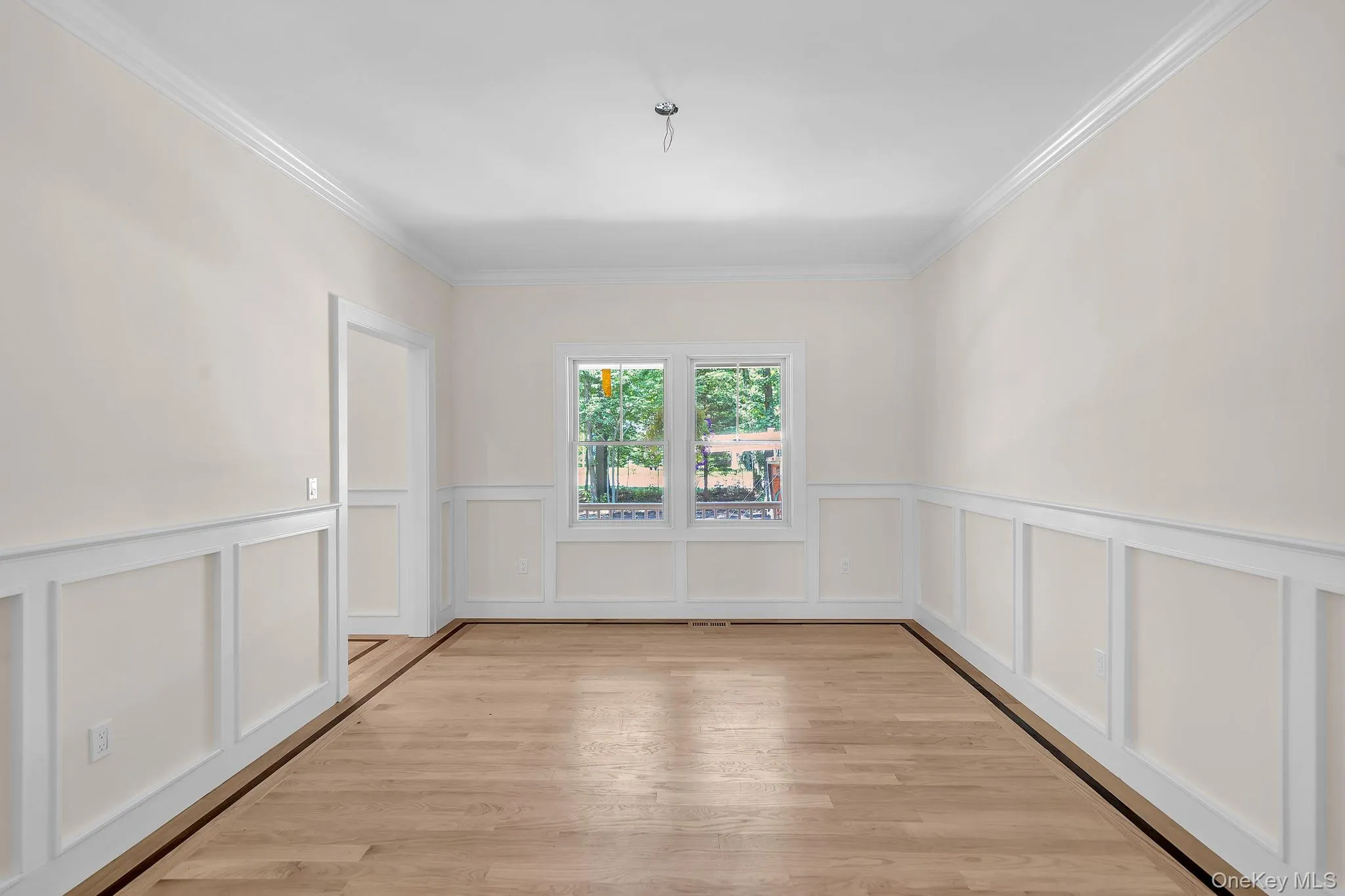 48 S Rt 25A E Route 25A, Brookhaven, NY, 5 Bedrooms Bedrooms, 11 Rooms Rooms,5 BathroomsBathrooms,Residential,For Rent,S Rt 25A E Route 25A,0,1033072 48 S Rt 25A E Route 25A, Brookhaven, NY, 5 Bedrooms Bedrooms, 11 Rooms Rooms,5 BathroomsBathrooms,Residential,For Rent,S Rt 25A E Route 25A,0,1033072