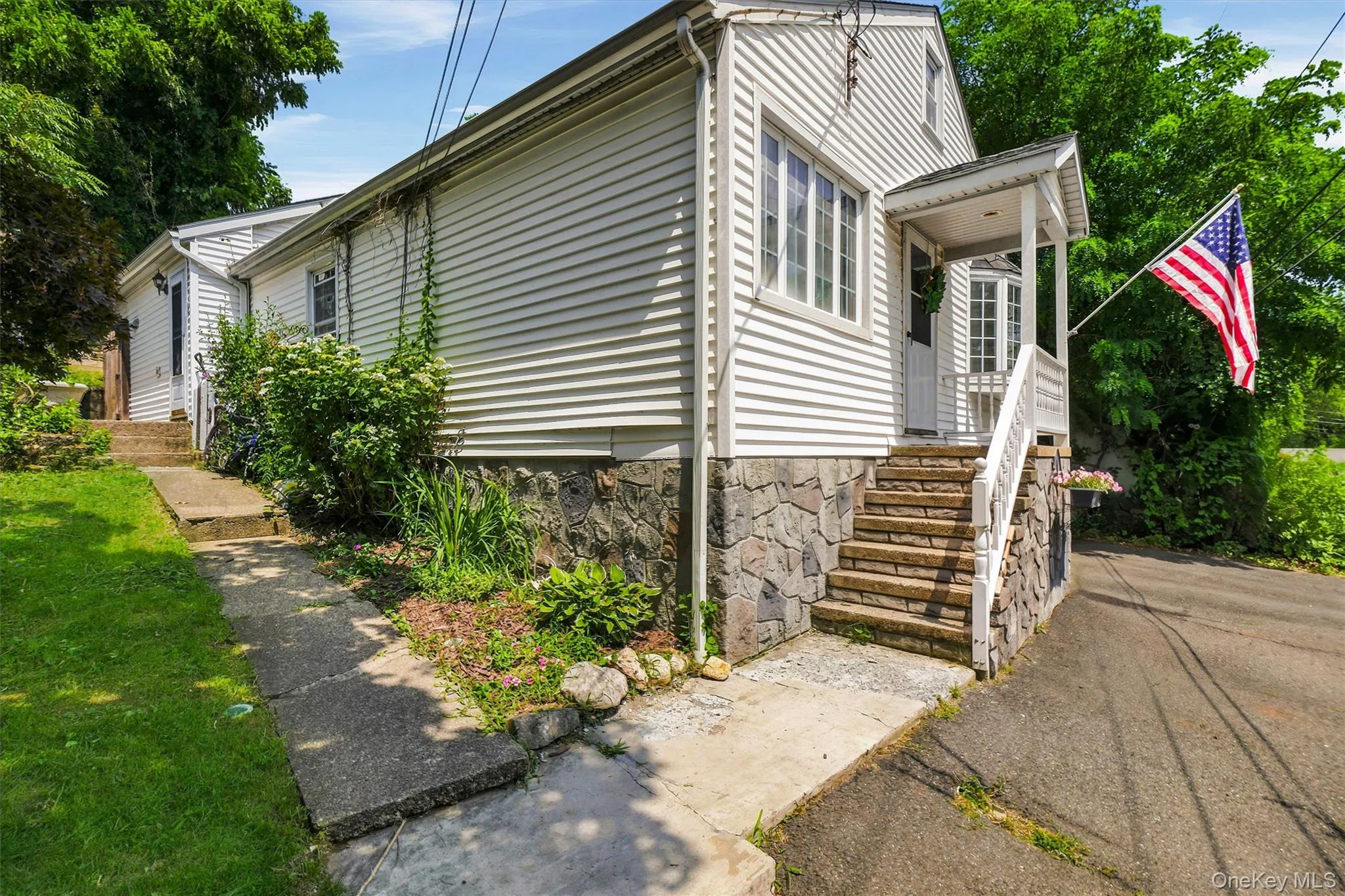 6 Cherry Street, Highlands, NY, 2 Bedrooms Bedrooms, 7 Rooms Rooms,1 BathroomBathrooms,Residential,For Rent,Cherry,0,1033075 6 Cherry Street, Highlands, NY, 2 Bedrooms Bedrooms, 7 Rooms Rooms,1 BathroomBathrooms,Residential,For Rent,Cherry,0,1033075