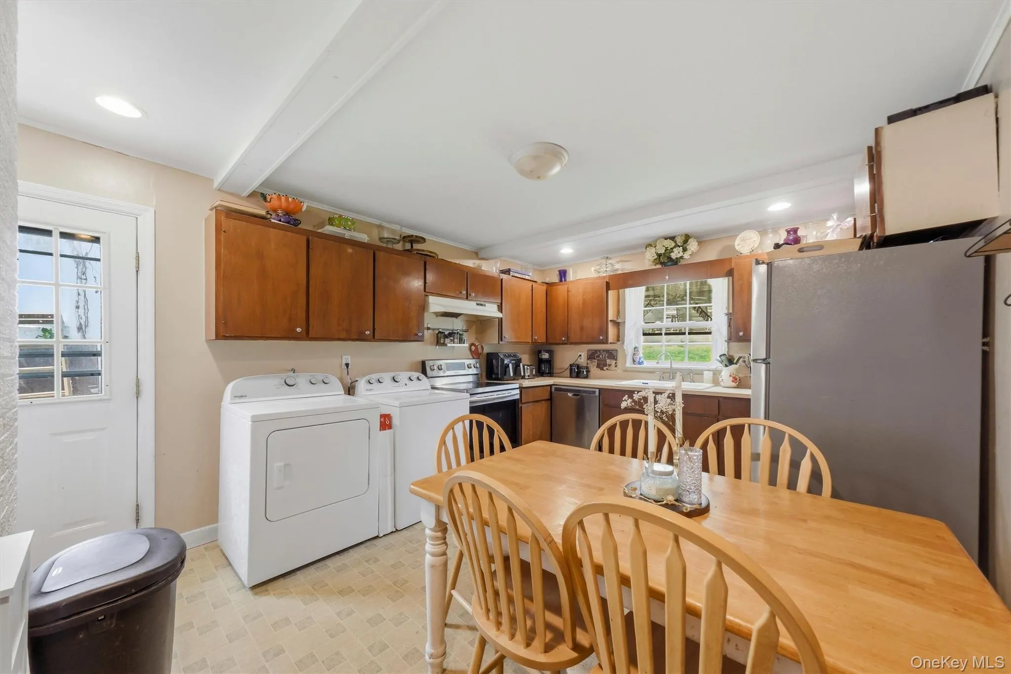 6 Cherry Street, Highlands, NY, 2 Bedrooms Bedrooms, 7 Rooms Rooms,1 BathroomBathrooms,Residential,For Rent,Cherry,0,1033075 6 Cherry Street, Highlands, NY, 2 Bedrooms Bedrooms, 7 Rooms Rooms,1 BathroomBathrooms,Residential,For Rent,Cherry,0,1033075