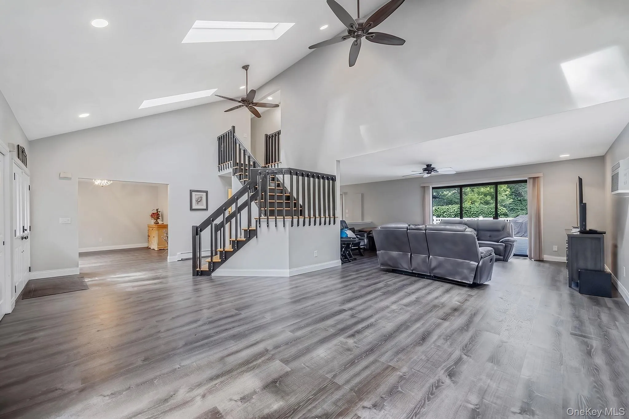 16 Oak Hills Drive, Brookhaven, NY, 4 Bedrooms Bedrooms, 9 Rooms Rooms,2 BathroomsBathrooms,Residential,For Rent,Oak Hills,0,1033083 16 Oak Hills Drive, Brookhaven, NY, 4 Bedrooms Bedrooms, 9 Rooms Rooms,2 BathroomsBathrooms,Residential,For Rent,Oak Hills,0,1033083