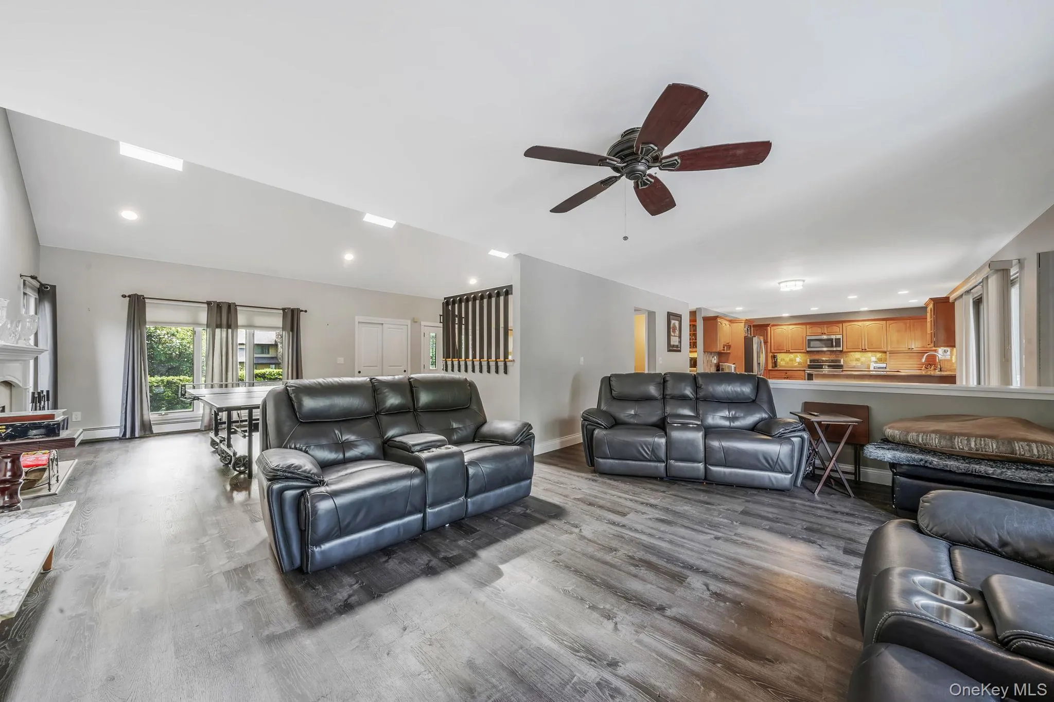 16 Oak Hills Drive, Brookhaven, NY, 4 Bedrooms Bedrooms, 9 Rooms Rooms,2 BathroomsBathrooms,Residential,For Rent,Oak Hills,0,1033083 16 Oak Hills Drive, Brookhaven, NY, 4 Bedrooms Bedrooms, 9 Rooms Rooms,2 BathroomsBathrooms,Residential,For Rent,Oak Hills,0,1033083
