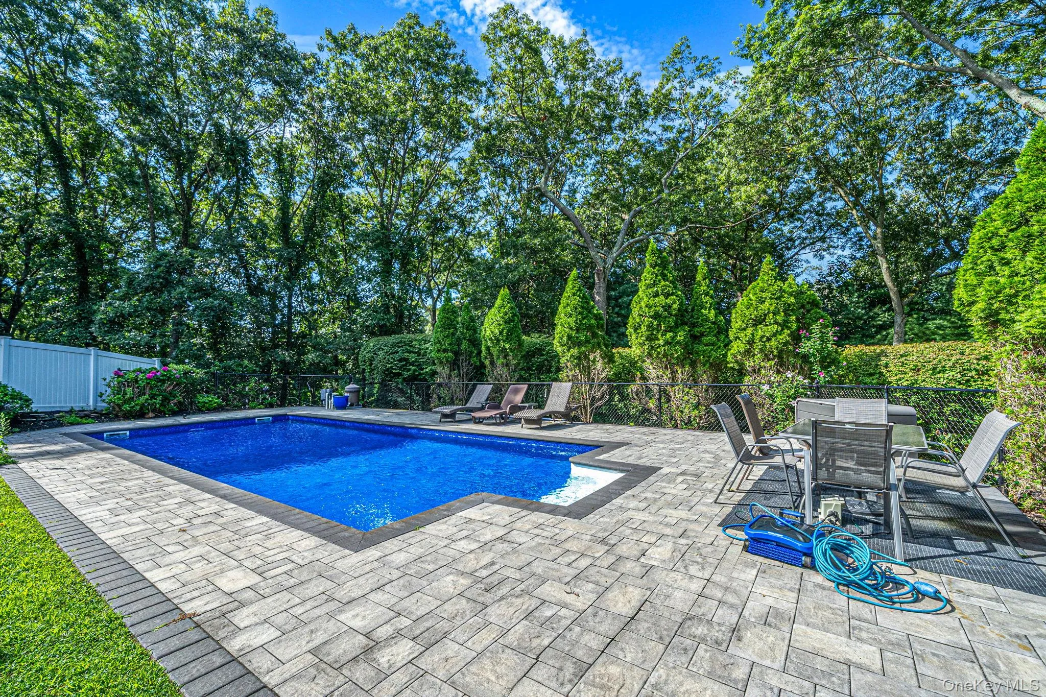 16 Oak Hills Drive, Brookhaven, NY, 4 Bedrooms Bedrooms, 9 Rooms Rooms,2 BathroomsBathrooms,Residential,For Rent,Oak Hills,0,1033083 16 Oak Hills Drive, Brookhaven, NY, 4 Bedrooms Bedrooms, 9 Rooms Rooms,2 BathroomsBathrooms,Residential,For Rent,Oak Hills,0,1033083