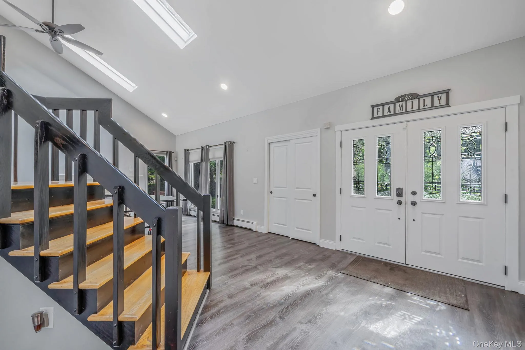 16 Oak Hills Drive, Brookhaven, NY, 4 Bedrooms Bedrooms, 9 Rooms Rooms,2 BathroomsBathrooms,Residential,For Rent,Oak Hills,0,1033083 16 Oak Hills Drive, Brookhaven, NY, 4 Bedrooms Bedrooms, 9 Rooms Rooms,2 BathroomsBathrooms,Residential,For Rent,Oak Hills,0,1033083