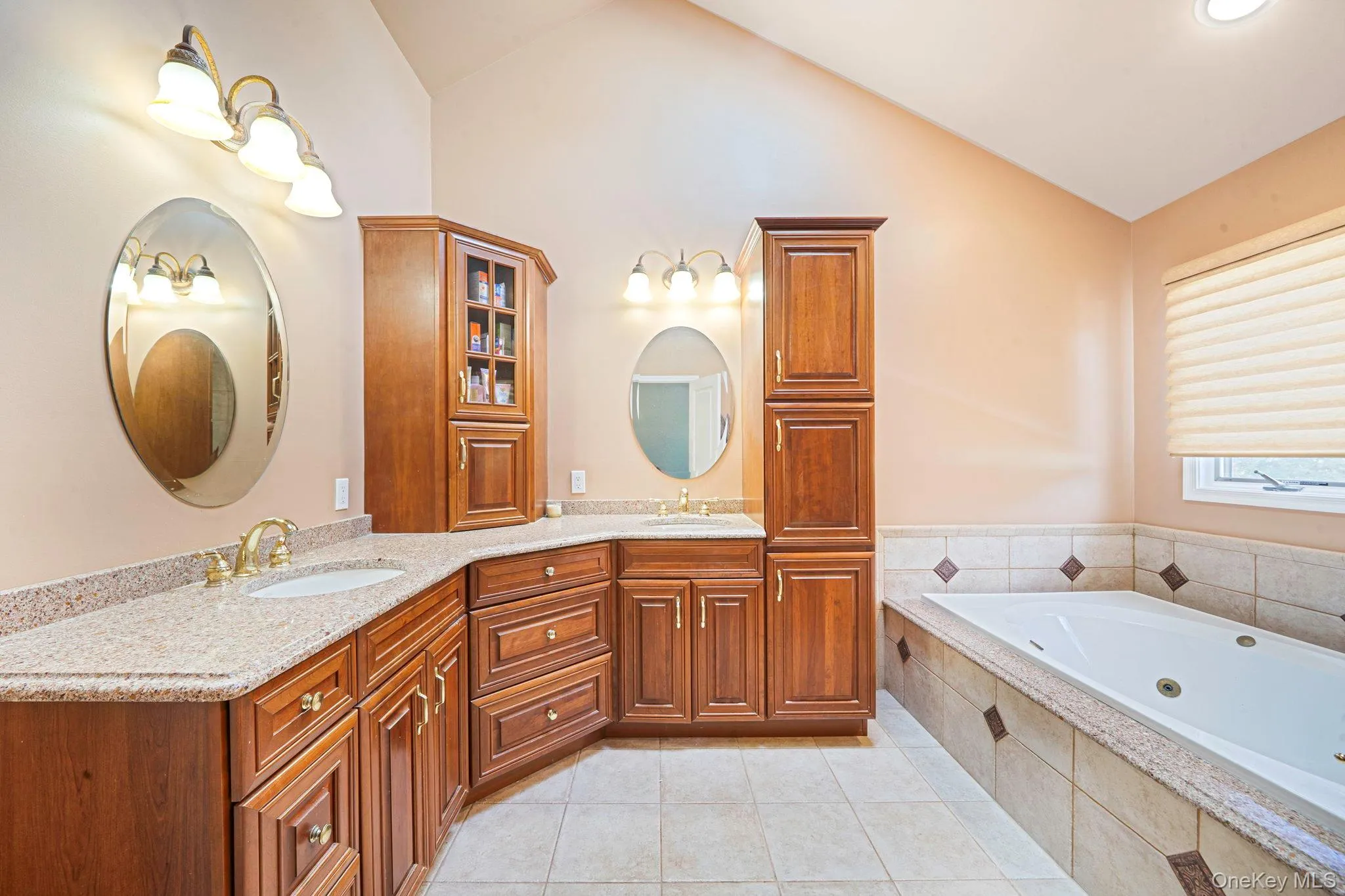 16 Oak Hills Drive, Brookhaven, NY, 4 Bedrooms Bedrooms, 9 Rooms Rooms,2 BathroomsBathrooms,Residential,For Rent,Oak Hills,0,1033083 16 Oak Hills Drive, Brookhaven, NY, 4 Bedrooms Bedrooms, 9 Rooms Rooms,2 BathroomsBathrooms,Residential,For Rent,Oak Hills,0,1033083