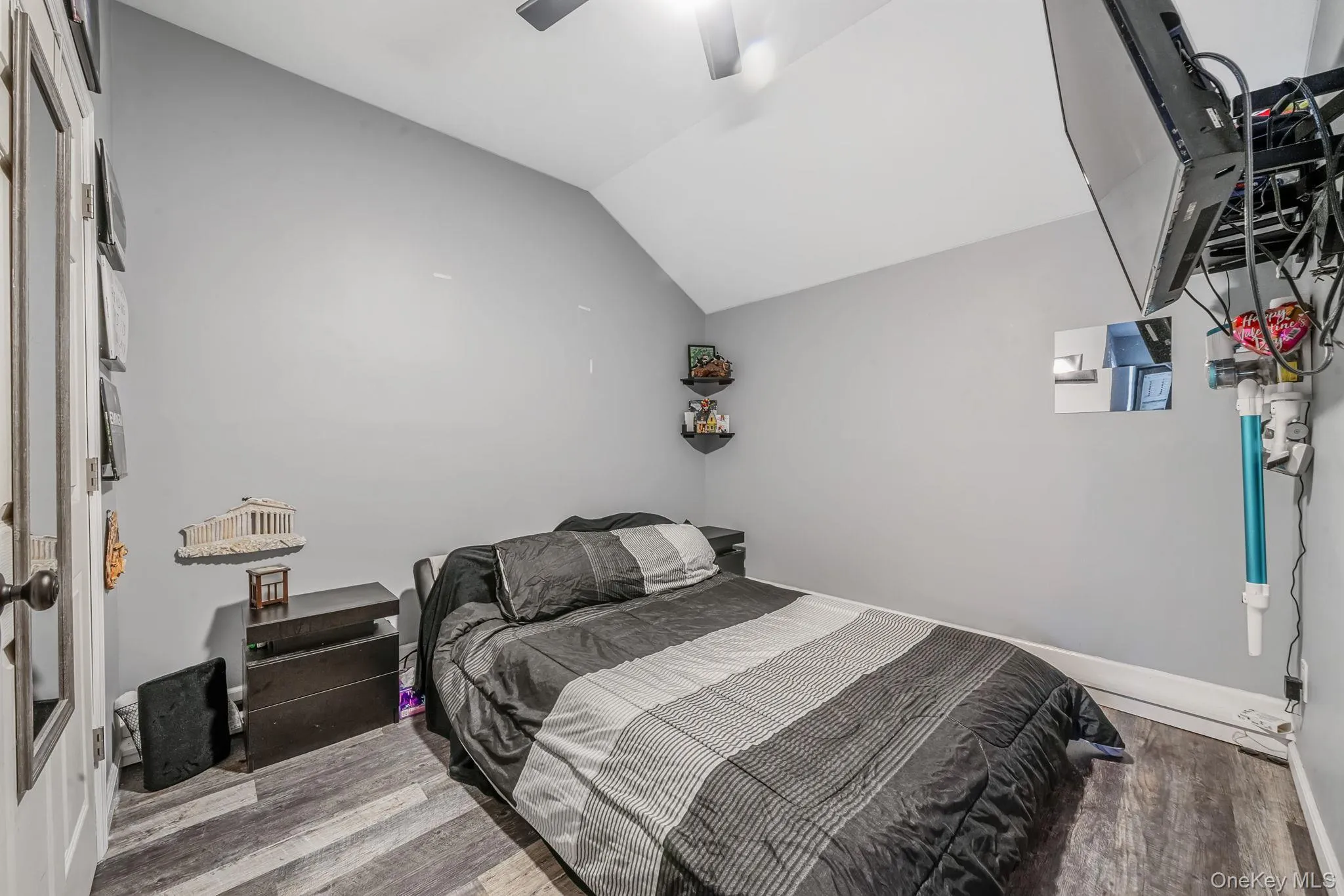 16 Oak Hills Drive, Brookhaven, NY, 4 Bedrooms Bedrooms, 9 Rooms Rooms,2 BathroomsBathrooms,Residential,For Rent,Oak Hills,0,1033083 16 Oak Hills Drive, Brookhaven, NY, 4 Bedrooms Bedrooms, 9 Rooms Rooms,2 BathroomsBathrooms,Residential,For Rent,Oak Hills,0,1033083