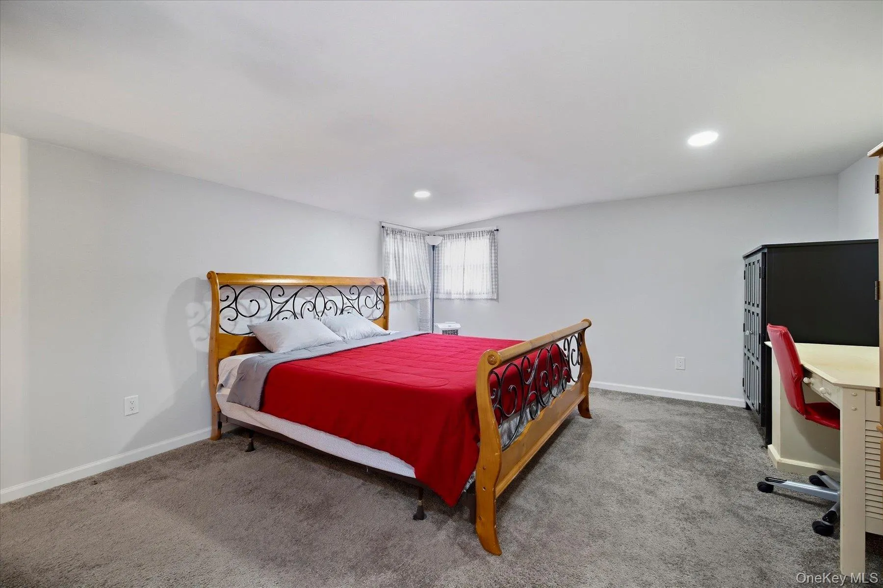 210 Delaware Avenue, Oyster Bay, NY, 3 Bedrooms Bedrooms, 7 Rooms Rooms,2 BathroomsBathrooms,Residential,For Rent,Delaware,0,1033084 210 Delaware Avenue, Oyster Bay, NY, 3 Bedrooms Bedrooms, 7 Rooms Rooms,2 BathroomsBathrooms,Residential,For Rent,Delaware,0,1033084