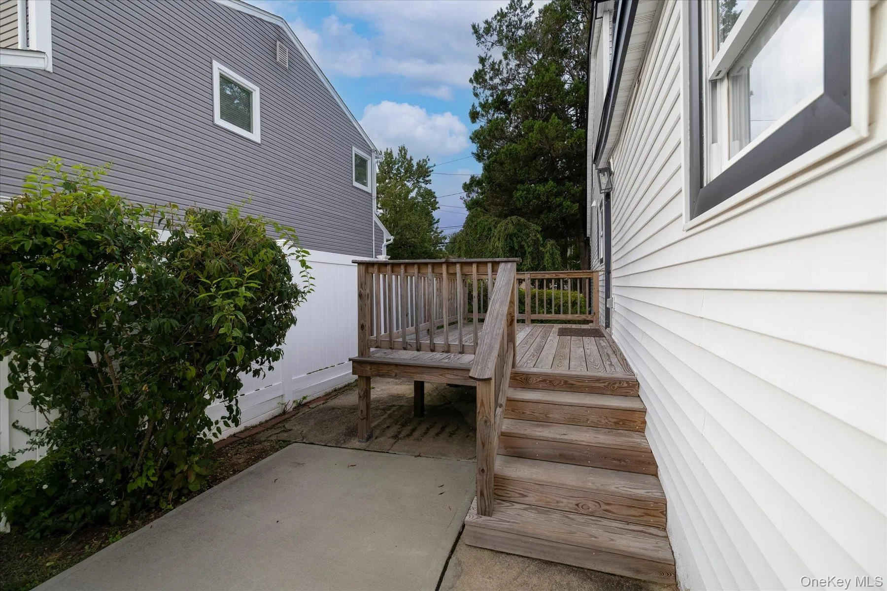 210 Delaware Avenue, Oyster Bay, NY, 3 Bedrooms Bedrooms, 7 Rooms Rooms,2 BathroomsBathrooms,Residential,For Rent,Delaware,0,1033084 210 Delaware Avenue, Oyster Bay, NY, 3 Bedrooms Bedrooms, 7 Rooms Rooms,2 BathroomsBathrooms,Residential,For Rent,Delaware,0,1033084