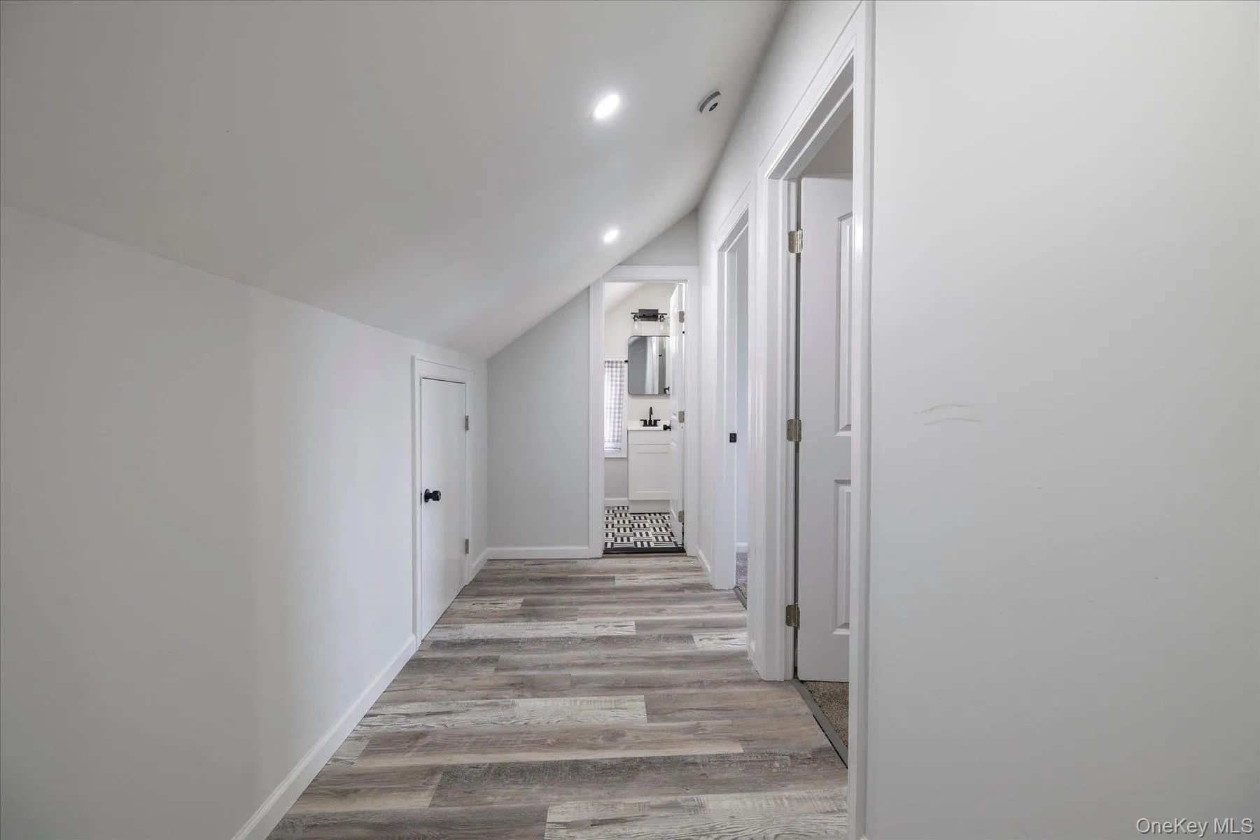210 Delaware Avenue, Oyster Bay, NY, 3 Bedrooms Bedrooms, 7 Rooms Rooms,2 BathroomsBathrooms,Residential,For Rent,Delaware,0,1033084 210 Delaware Avenue, Oyster Bay, NY, 3 Bedrooms Bedrooms, 7 Rooms Rooms,2 BathroomsBathrooms,Residential,For Rent,Delaware,0,1033084