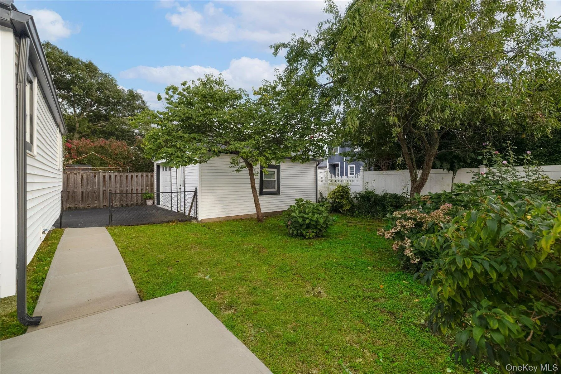 210 Delaware Avenue, Oyster Bay, NY, 3 Bedrooms Bedrooms, 7 Rooms Rooms,2 BathroomsBathrooms,Residential,For Rent,Delaware,0,1033084 210 Delaware Avenue, Oyster Bay, NY, 3 Bedrooms Bedrooms, 7 Rooms Rooms,2 BathroomsBathrooms,Residential,For Rent,Delaware,0,1033084