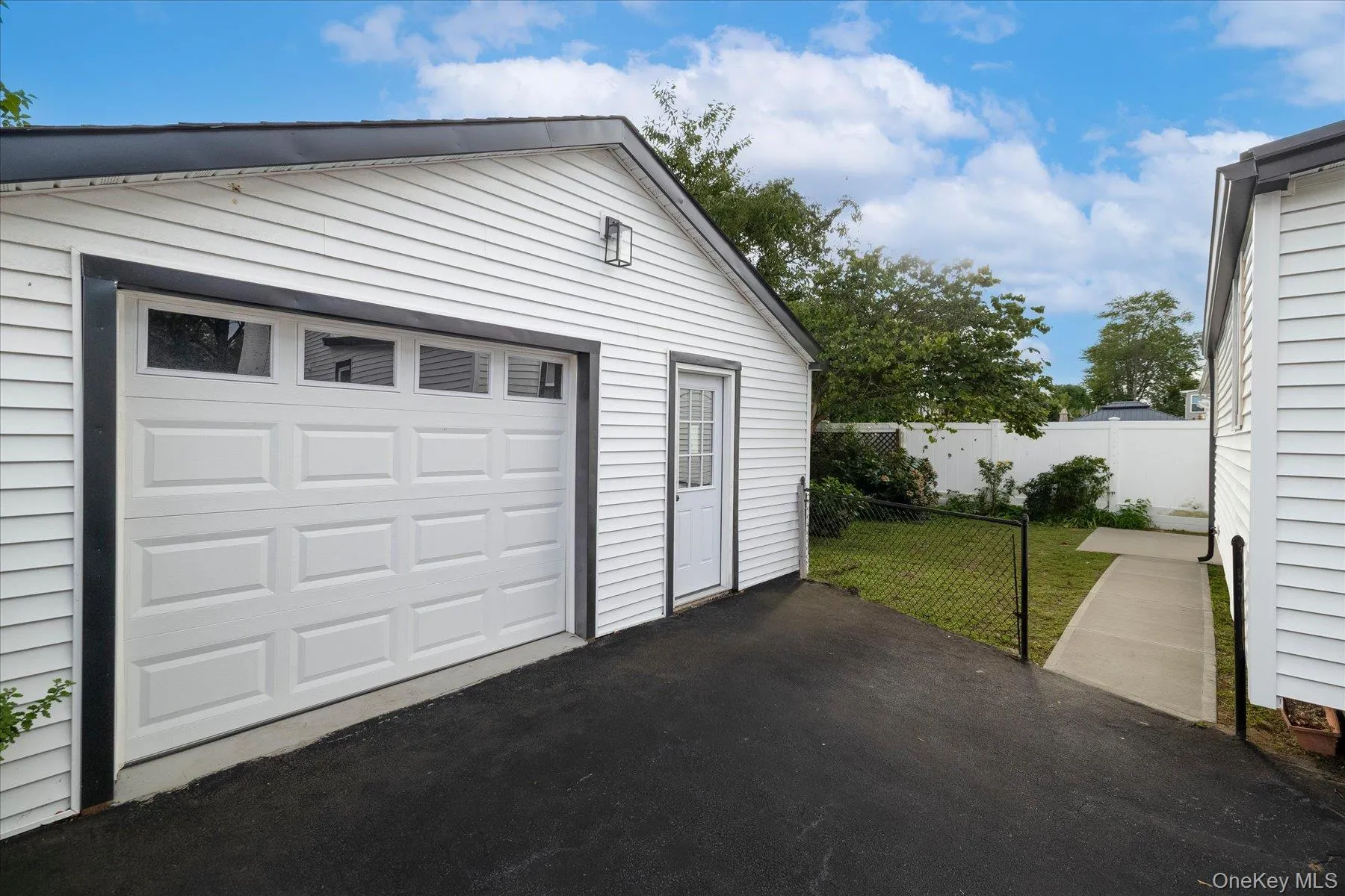 210 Delaware Avenue, Oyster Bay, NY, 3 Bedrooms Bedrooms, 7 Rooms Rooms,2 BathroomsBathrooms,Residential,For Rent,Delaware,0,1033084 210 Delaware Avenue, Oyster Bay, NY, 3 Bedrooms Bedrooms, 7 Rooms Rooms,2 BathroomsBathrooms,Residential,For Rent,Delaware,0,1033084