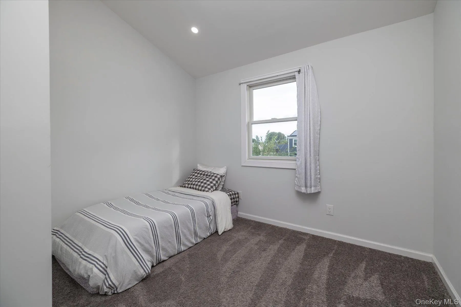 210 Delaware Avenue, Oyster Bay, NY, 3 Bedrooms Bedrooms, 7 Rooms Rooms,2 BathroomsBathrooms,Residential,For Rent,Delaware,0,1033084 210 Delaware Avenue, Oyster Bay, NY, 3 Bedrooms Bedrooms, 7 Rooms Rooms,2 BathroomsBathrooms,Residential,For Rent,Delaware,0,1033084