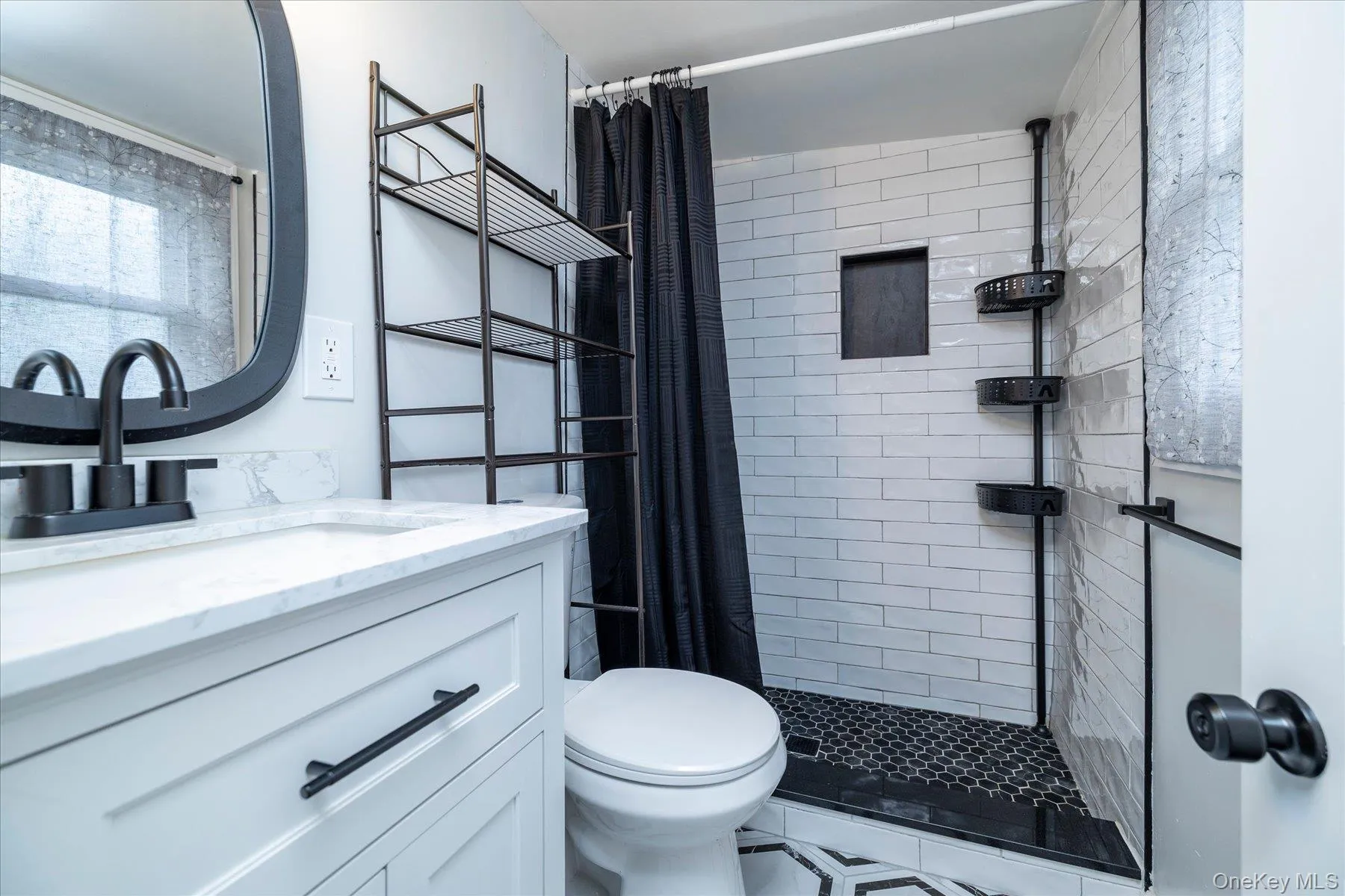 210 Delaware Avenue, Oyster Bay, NY, 3 Bedrooms Bedrooms, 7 Rooms Rooms,2 BathroomsBathrooms,Residential,For Rent,Delaware,0,1033084 210 Delaware Avenue, Oyster Bay, NY, 3 Bedrooms Bedrooms, 7 Rooms Rooms,2 BathroomsBathrooms,Residential,For Rent,Delaware,0,1033084
