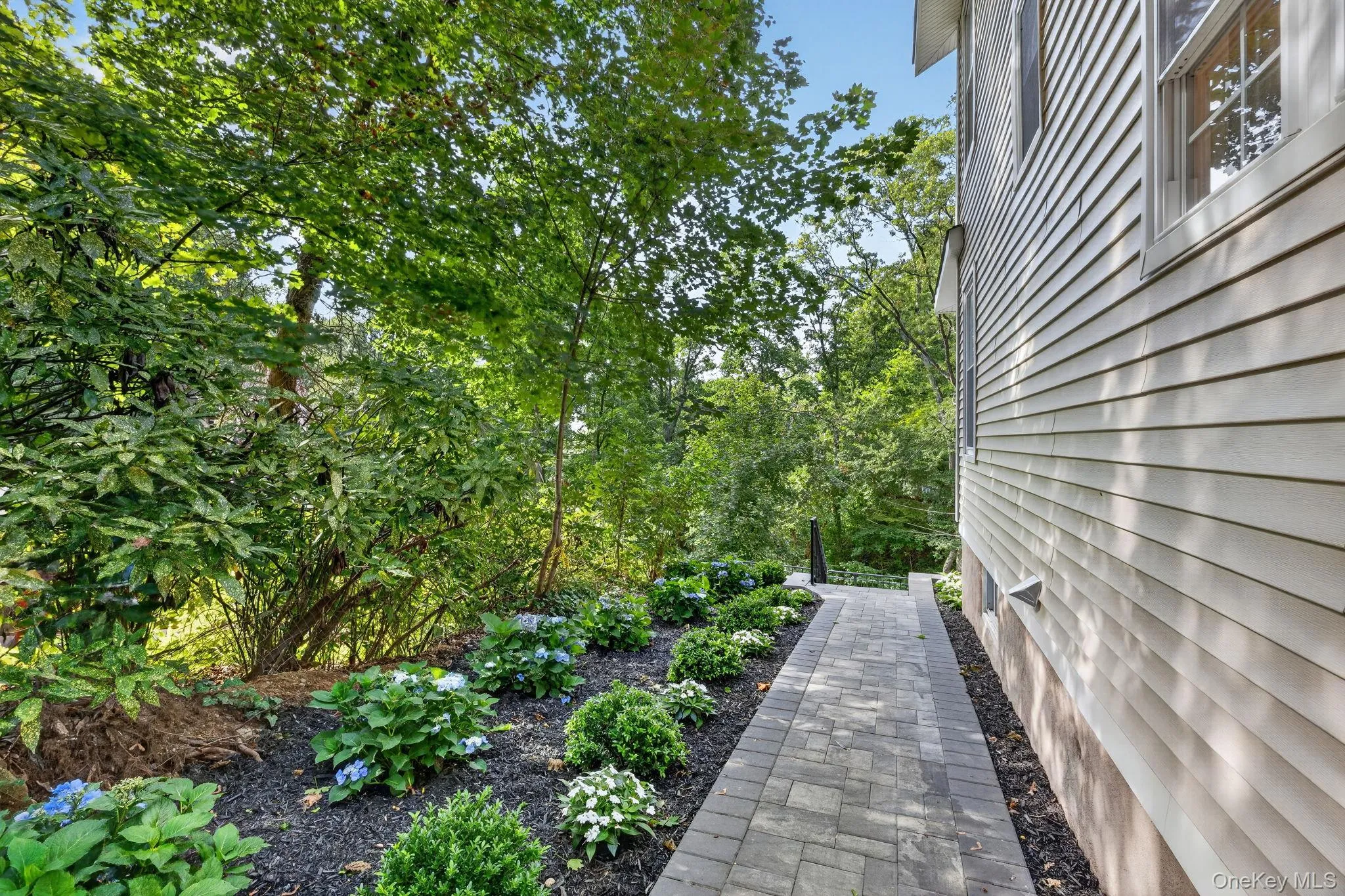 111 Altamont Avenue, Oyster Bay, NY, 3 Bedrooms Bedrooms, 9 Rooms Rooms,2 BathroomsBathrooms,Residential,For Rent,Altamont,0,1033087 111 Altamont Avenue, Oyster Bay, NY, 3 Bedrooms Bedrooms, 9 Rooms Rooms,2 BathroomsBathrooms,Residential,For Rent,Altamont,0,1033087