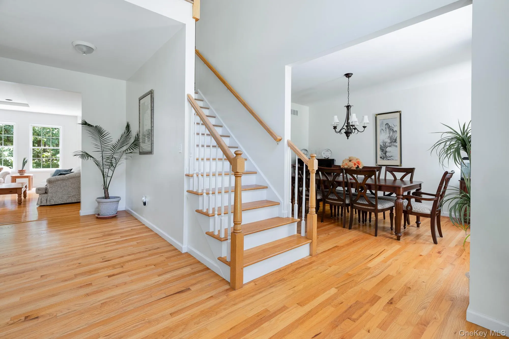 Two story foyer Two story foyer