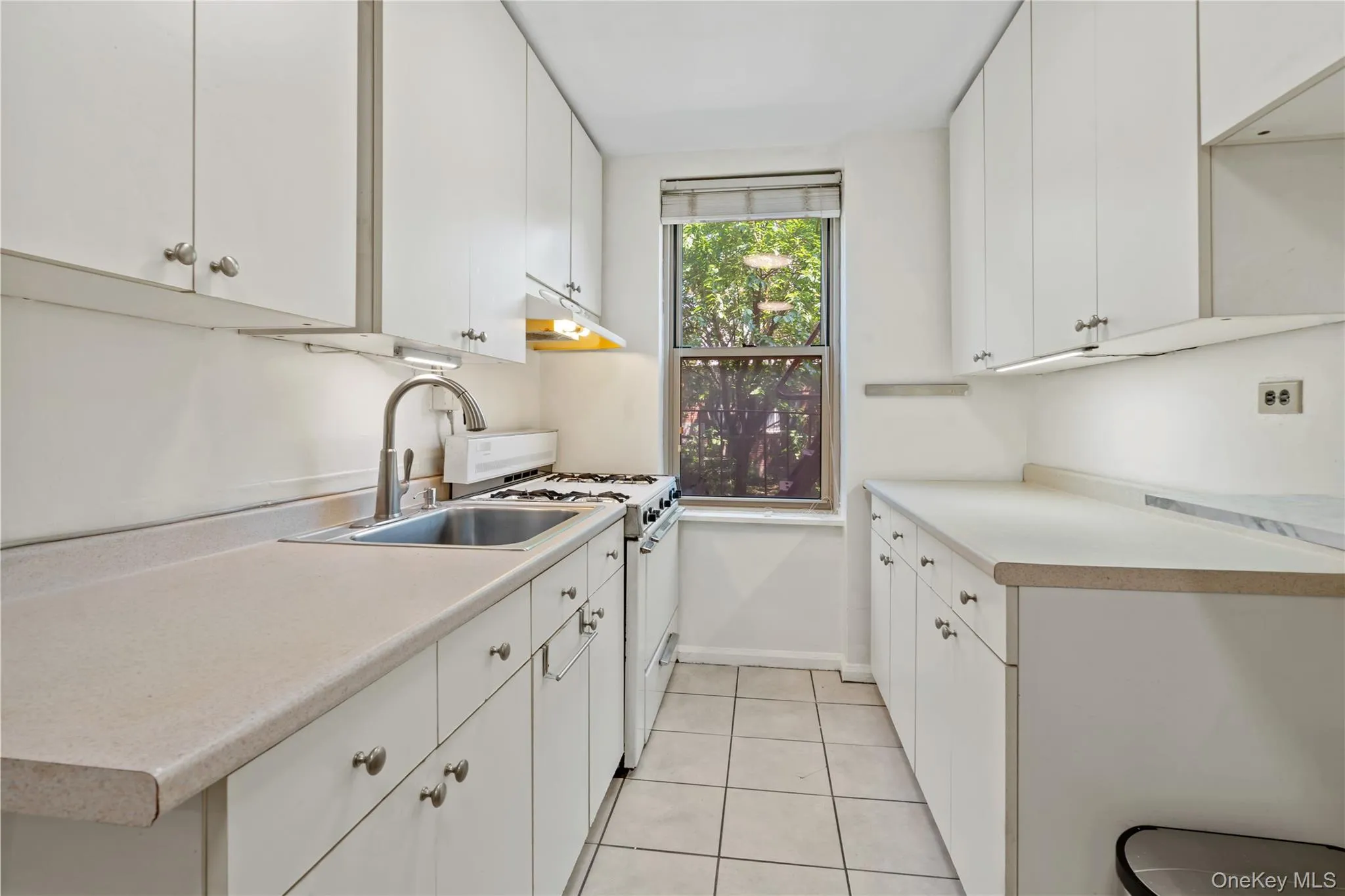 67-25 Clyde Street, New York, NY, 1 Bedroom Bedrooms, 3 Rooms Rooms,1 BathroomBathrooms,Residential,For Rent,Clyde,0,1033095 67-25 Clyde Street, New York, NY, 1 Bedroom Bedrooms, 3 Rooms Rooms,1 BathroomBathrooms,Residential,For Rent,Clyde,0,1033095