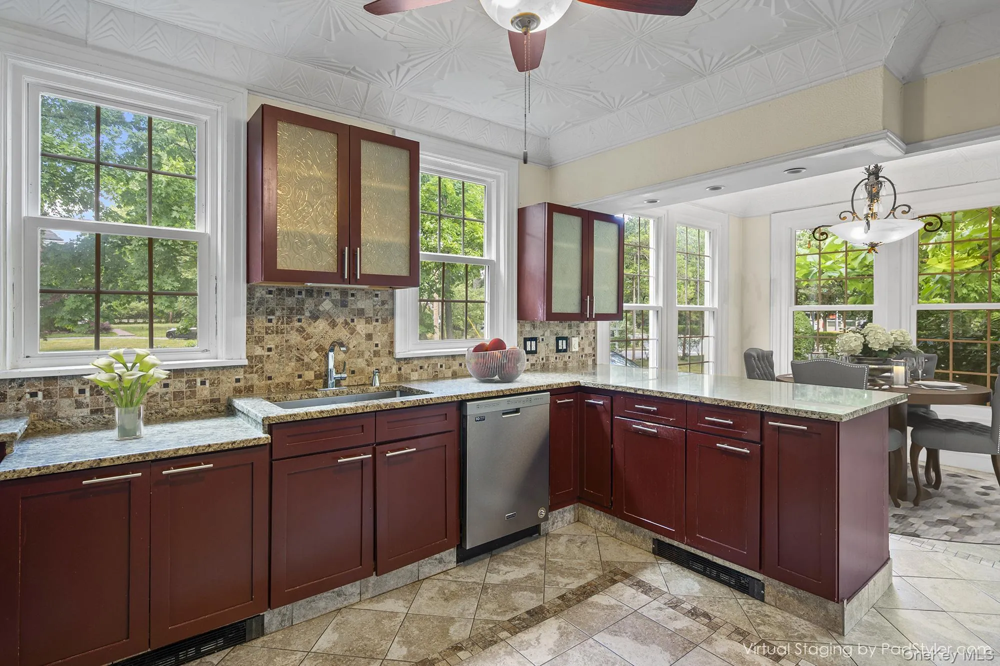 Chef's kitchen Chef's kitchen