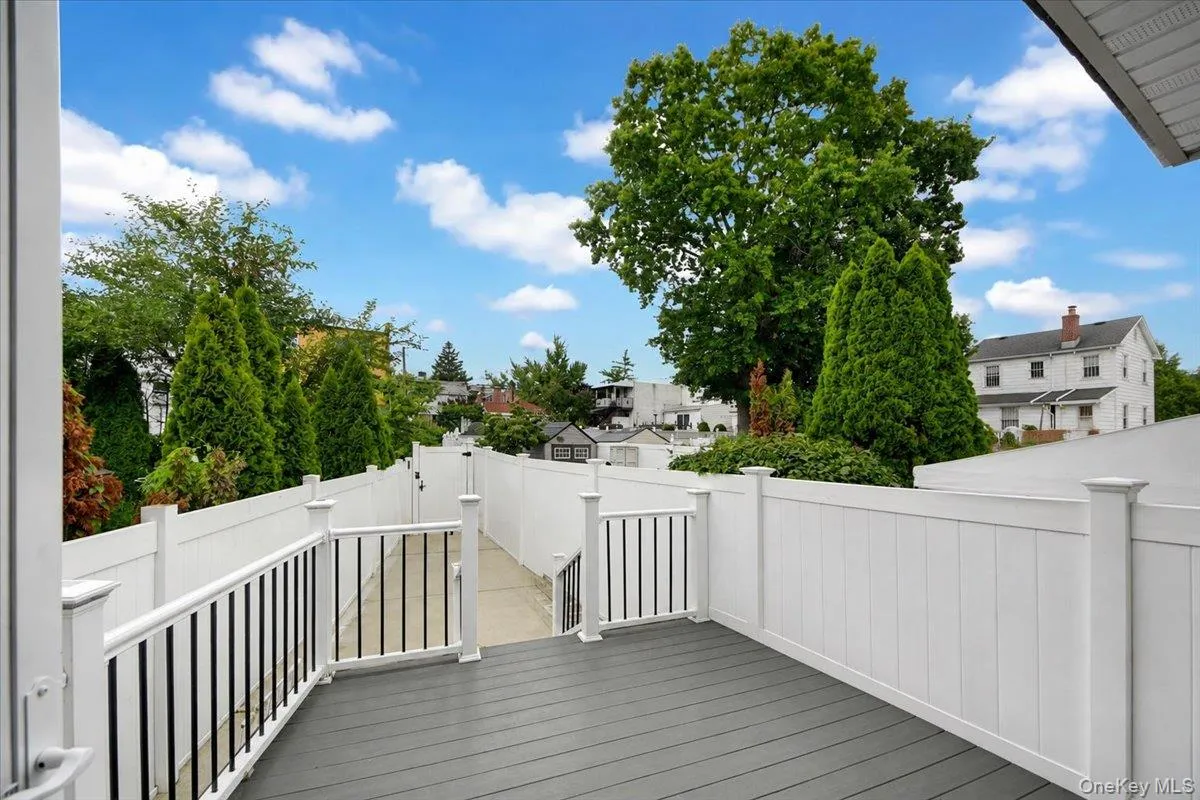 2565 Westervelt Avenue, New York, NY, 3 Bedrooms Bedrooms, 6 Rooms Rooms,1 BathroomBathrooms,Residential,For Rent,Westervelt,0,1033098 2565 Westervelt Avenue, New York, NY, 3 Bedrooms Bedrooms, 6 Rooms Rooms,1 BathroomBathrooms,Residential,For Rent,Westervelt,0,1033098