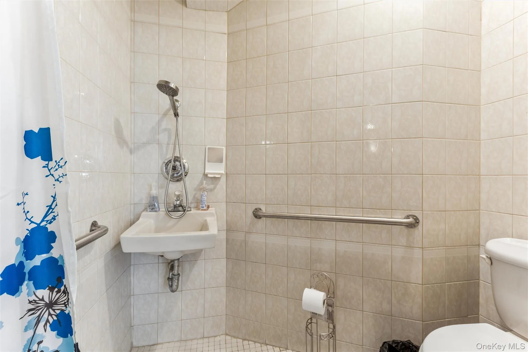 Half Bathroom Half Bathroom