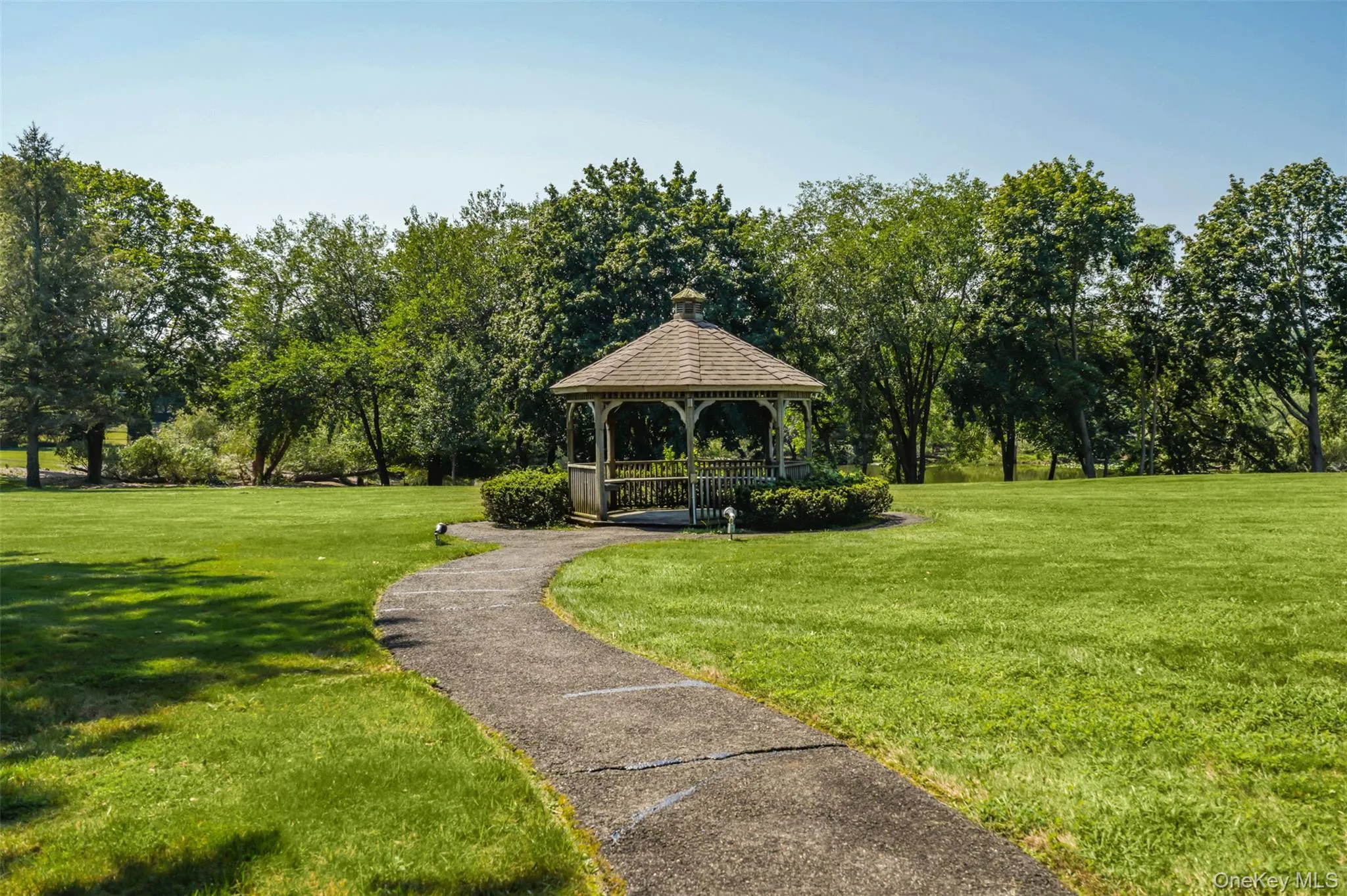 1006 Cabot Path, Smithtown, NY, 1 Bedroom Bedrooms, 4 Rooms Rooms,1 BathroomBathrooms,Residential,For Rent,Cabot,0,1033101 1006 Cabot Path, Smithtown, NY, 1 Bedroom Bedrooms, 4 Rooms Rooms,1 BathroomBathrooms,Residential,For Rent,Cabot,0,1033101