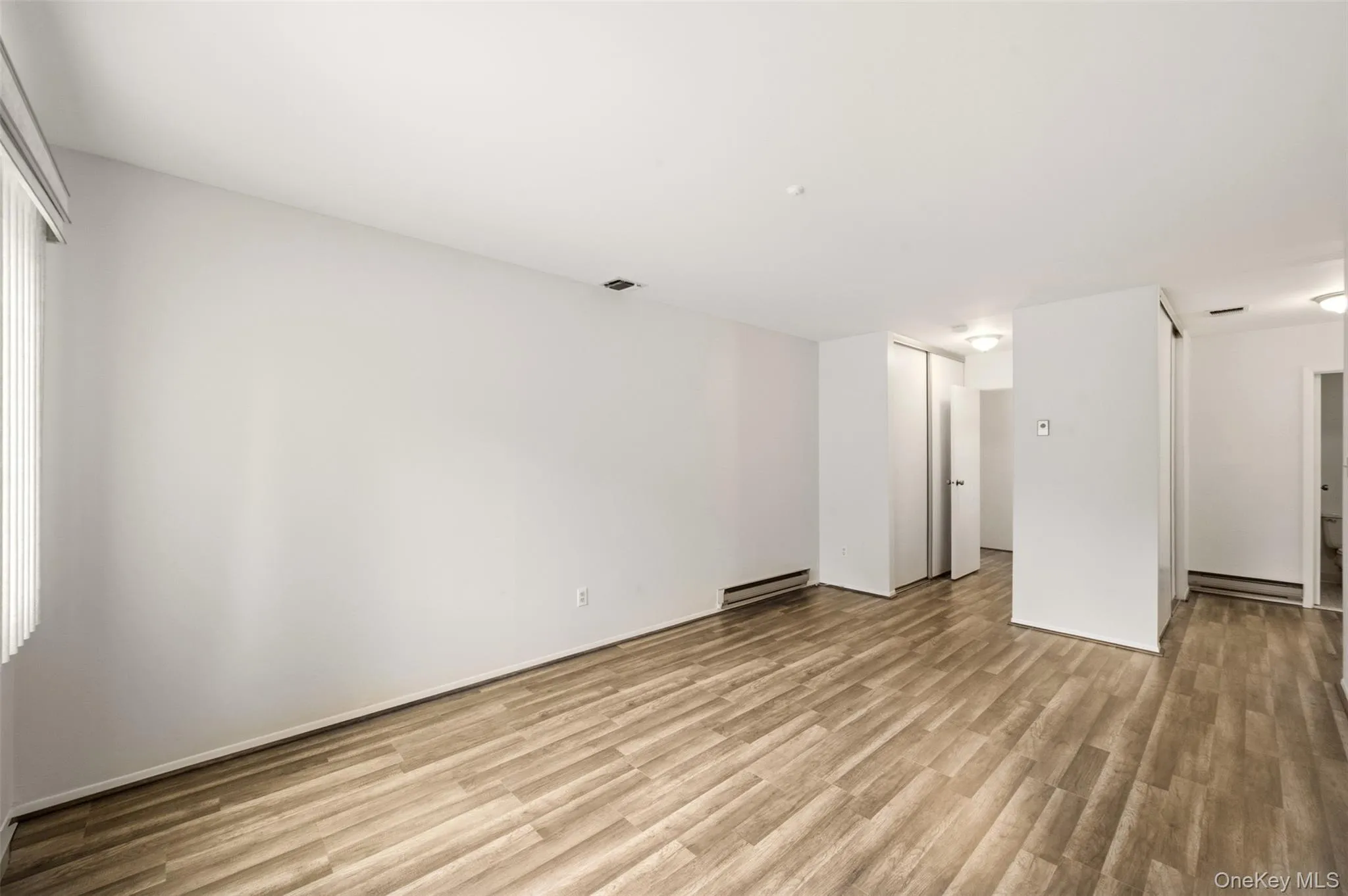 1006 Cabot Path, Smithtown, NY, 1 Bedroom Bedrooms, 4 Rooms Rooms,1 BathroomBathrooms,Residential,For Rent,Cabot,0,1033101 1006 Cabot Path, Smithtown, NY, 1 Bedroom Bedrooms, 4 Rooms Rooms,1 BathroomBathrooms,Residential,For Rent,Cabot,0,1033101