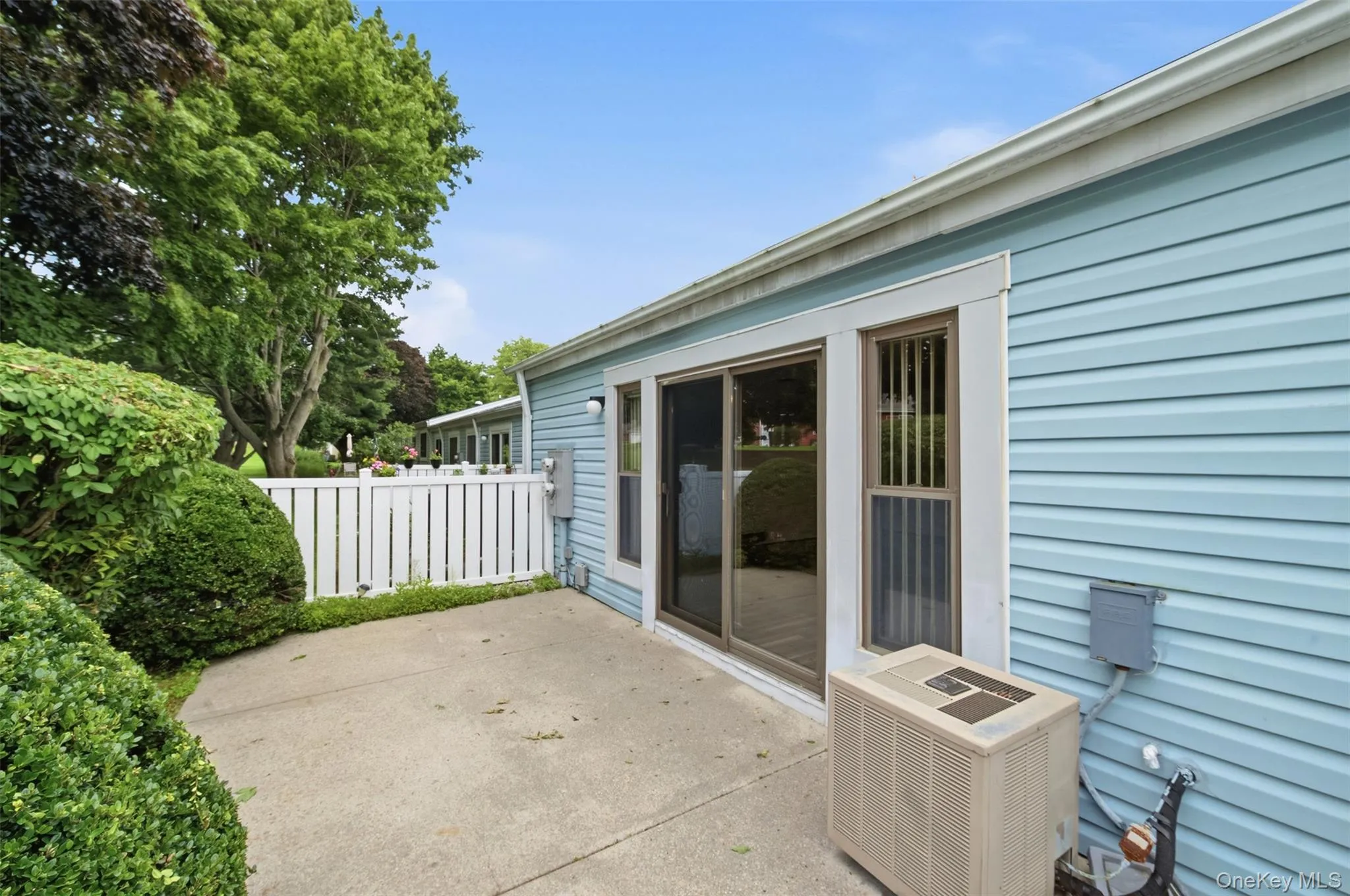1006 Cabot Path, Smithtown, NY, 1 Bedroom Bedrooms, 4 Rooms Rooms,1 BathroomBathrooms,Residential,For Rent,Cabot,0,1033101 1006 Cabot Path, Smithtown, NY, 1 Bedroom Bedrooms, 4 Rooms Rooms,1 BathroomBathrooms,Residential,For Rent,Cabot,0,1033101