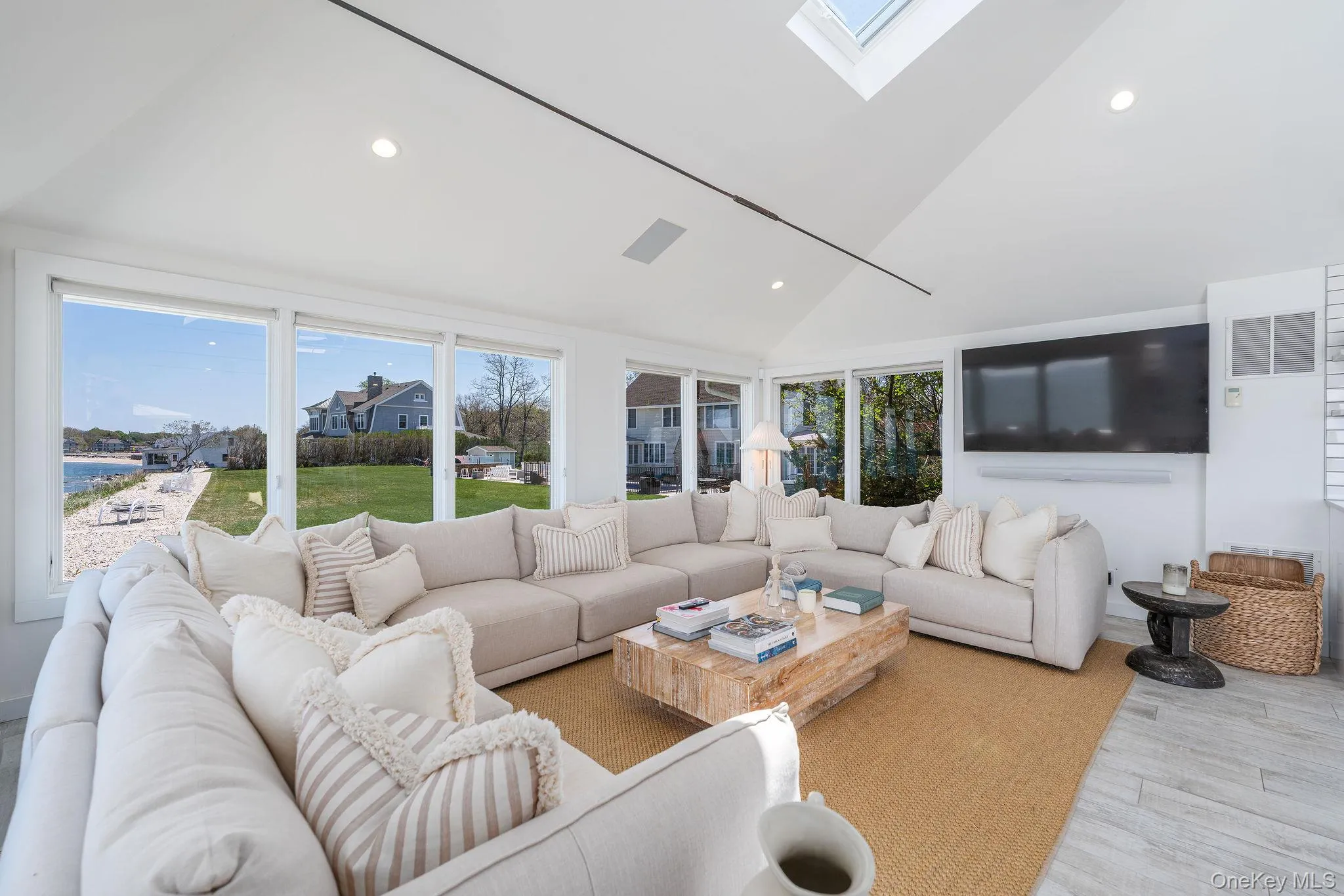 21515 Soundview Avenue, Southold, NY, 3 Bedrooms Bedrooms, 6 Rooms Rooms,2 BathroomsBathrooms,Residential,For Rent,Soundview,0,1033102 21515 Soundview Avenue, Southold, NY, 3 Bedrooms Bedrooms, 6 Rooms Rooms,2 BathroomsBathrooms,Residential,For Rent,Soundview,0,1033102