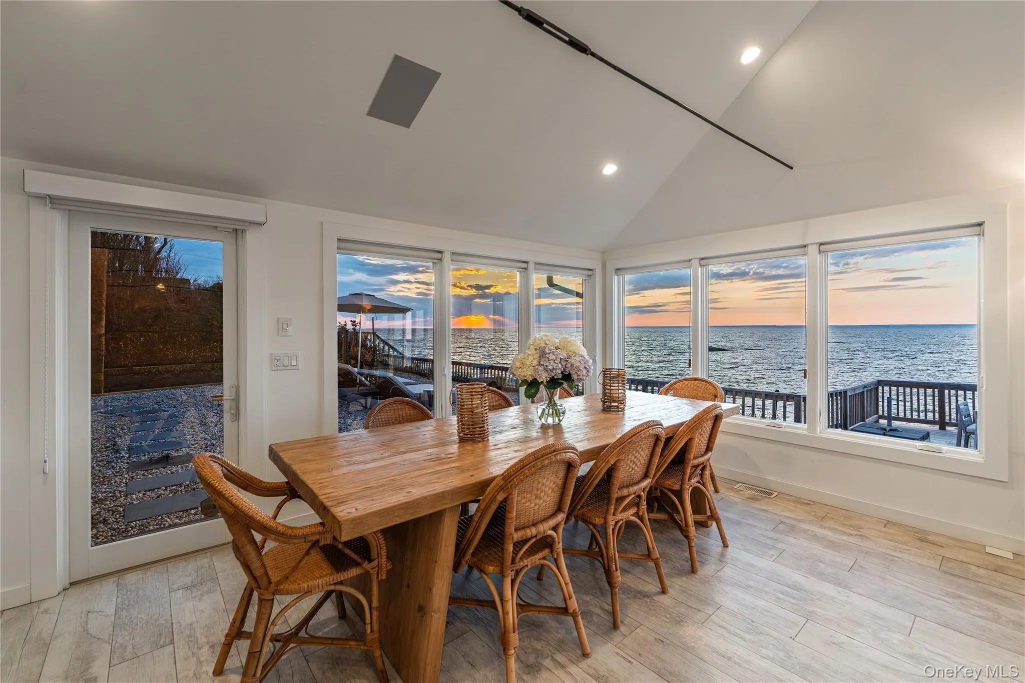 21515 Soundview Avenue, Southold, NY, 3 Bedrooms Bedrooms, 6 Rooms Rooms,2 BathroomsBathrooms,Residential,For Rent,Soundview,0,1033102 21515 Soundview Avenue, Southold, NY, 3 Bedrooms Bedrooms, 6 Rooms Rooms,2 BathroomsBathrooms,Residential,For Rent,Soundview,0,1033102