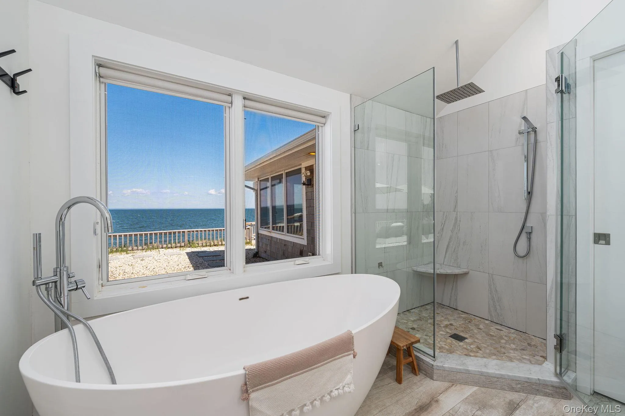 21515 Soundview Avenue, Southold, NY, 3 Bedrooms Bedrooms, 6 Rooms Rooms,2 BathroomsBathrooms,Residential,For Rent,Soundview,0,1033102 21515 Soundview Avenue, Southold, NY, 3 Bedrooms Bedrooms, 6 Rooms Rooms,2 BathroomsBathrooms,Residential,For Rent,Soundview,0,1033102