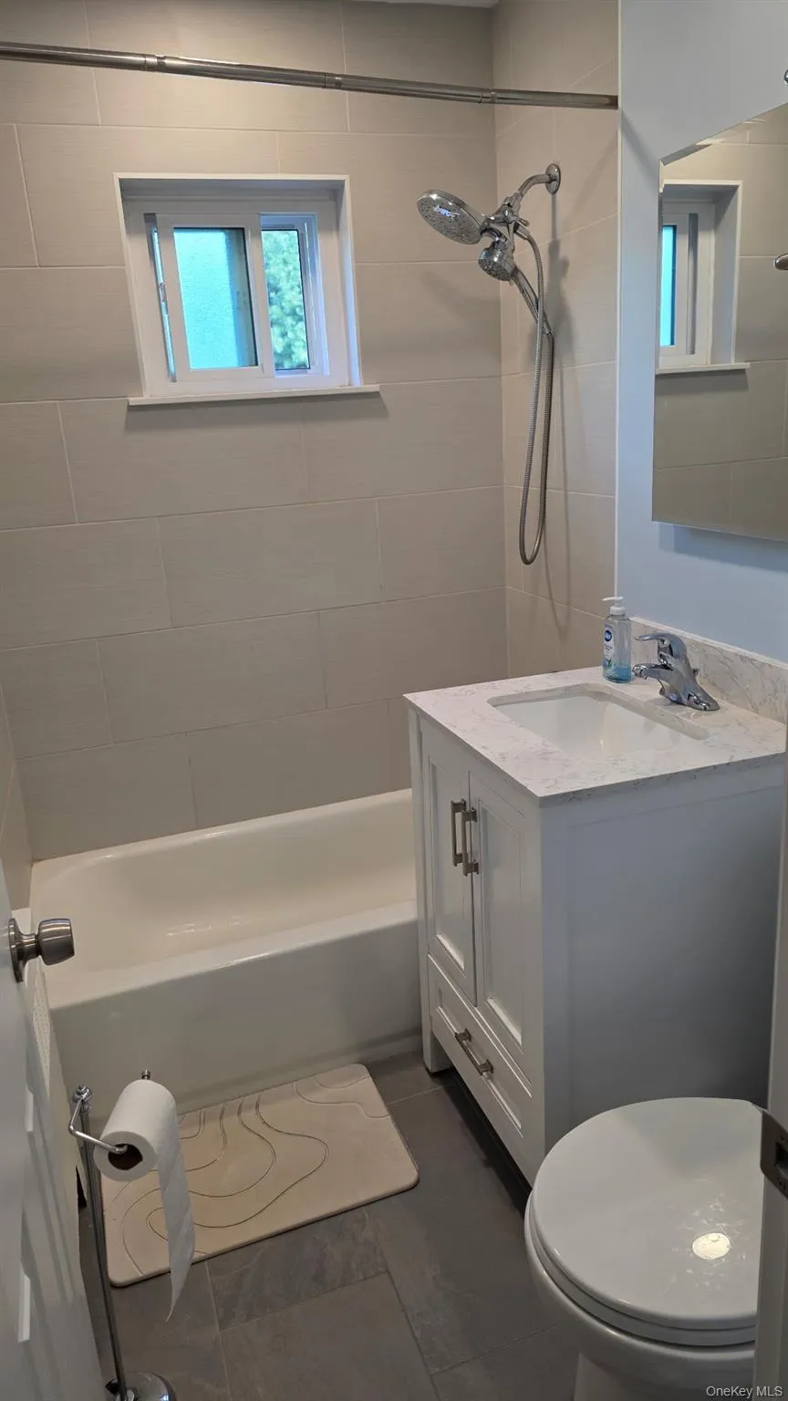 355 Route 111, Smithtown, NY, 2 Bedrooms Bedrooms, 5 Rooms Rooms,1 BathroomBathrooms,Residential,For Rent,Route 111,0,1033107 355 Route 111, Smithtown, NY, 2 Bedrooms Bedrooms, 5 Rooms Rooms,1 BathroomBathrooms,Residential,For Rent,Route 111,0,1033107