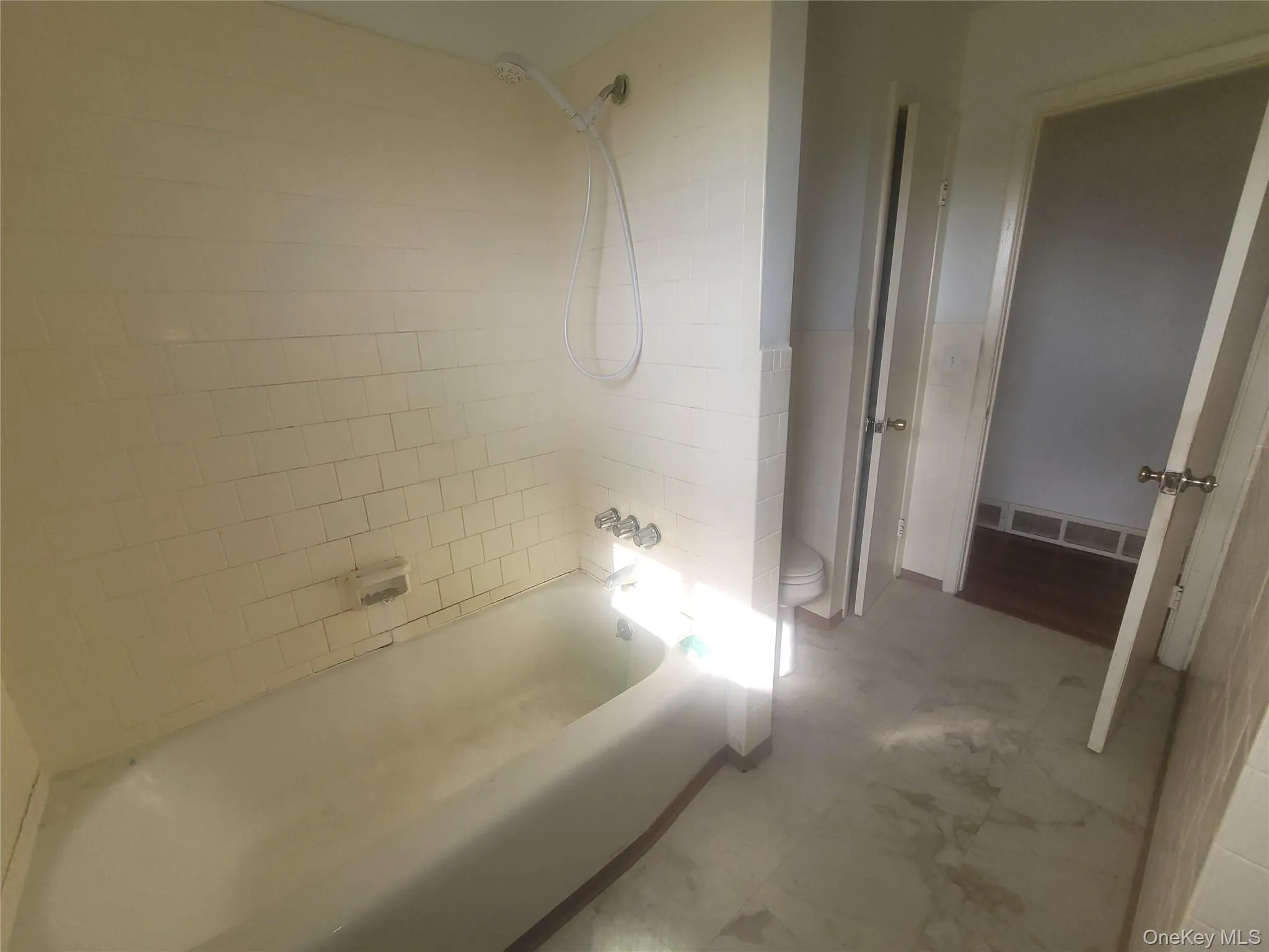 1048 Old Liberty Road, Thompson, NY, 3 Bedrooms Bedrooms, 6 Rooms Rooms,1 BathroomBathrooms,Residential,For Rent,Old Liberty,0,1033109 1048 Old Liberty Road, Thompson, NY, 3 Bedrooms Bedrooms, 6 Rooms Rooms,1 BathroomBathrooms,Residential,For Rent,Old Liberty,0,1033109