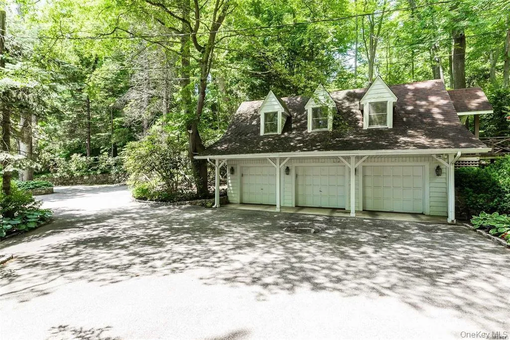 450 Oyster Bay Road, Oyster Bay, NY, 7 Bedrooms Bedrooms, 13 Rooms Rooms,7 BathroomsBathrooms,Residential,For Rent,Oyster Bay,0,1033116 450 Oyster Bay Road, Oyster Bay, NY, 7 Bedrooms Bedrooms, 13 Rooms Rooms,7 BathroomsBathrooms,Residential,For Rent,Oyster Bay,0,1033116