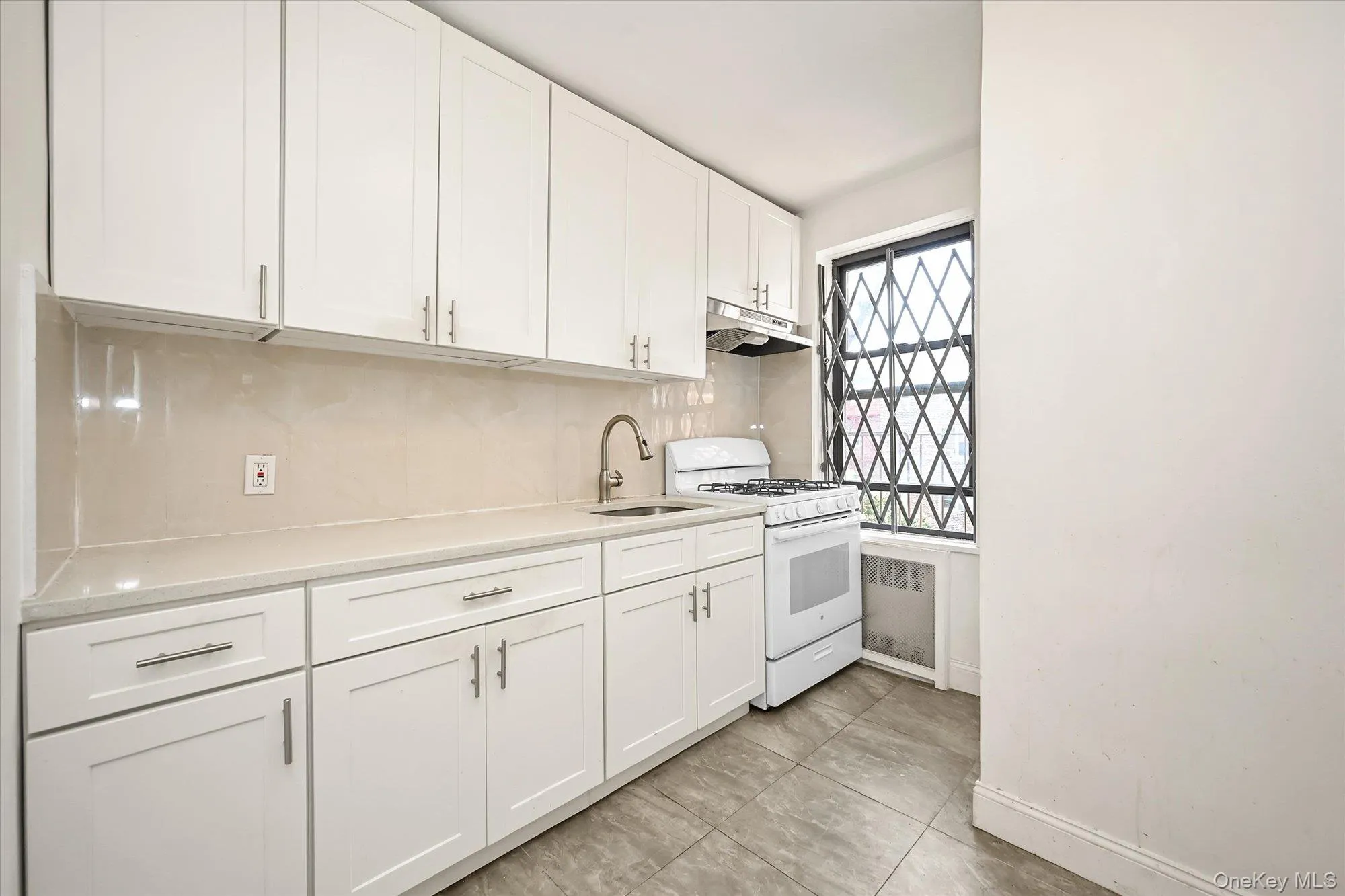 105-30 66th Avenue, New York, NY, 2 Bedrooms Bedrooms, 5 Rooms Rooms,1 BathroomBathrooms,Residential,For Rent,66th,0,1033117 105-30 66th Avenue, New York, NY, 2 Bedrooms Bedrooms, 5 Rooms Rooms,1 BathroomBathrooms,Residential,For Rent,66th,0,1033117