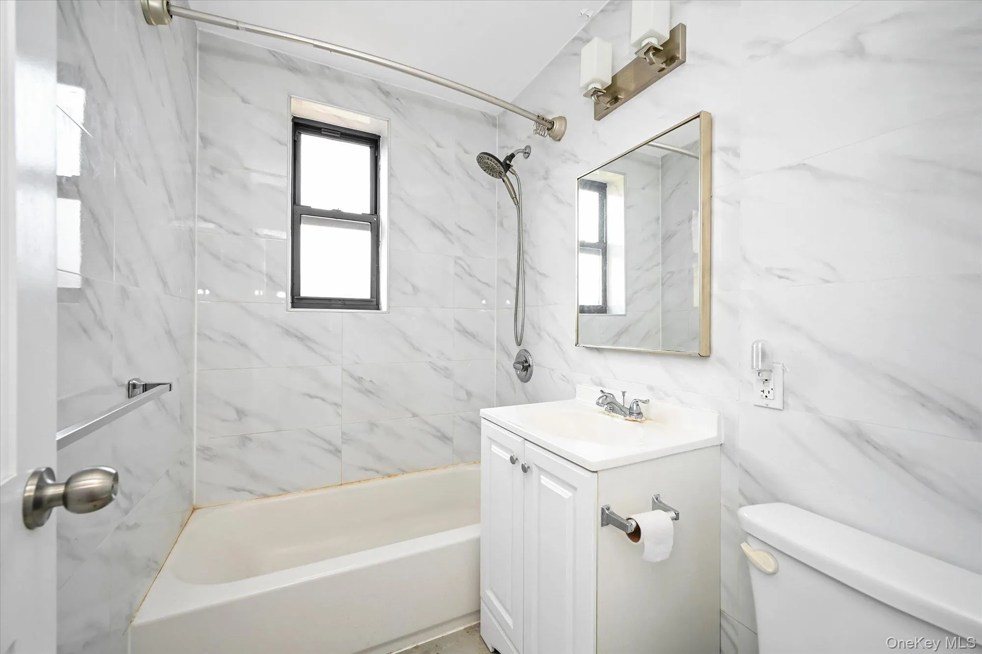 105-30 66th Avenue, New York, NY, 2 Bedrooms Bedrooms, 5 Rooms Rooms,1 BathroomBathrooms,Residential,For Rent,66th,0,1033117 105-30 66th Avenue, New York, NY, 2 Bedrooms Bedrooms, 5 Rooms Rooms,1 BathroomBathrooms,Residential,For Rent,66th,0,1033117