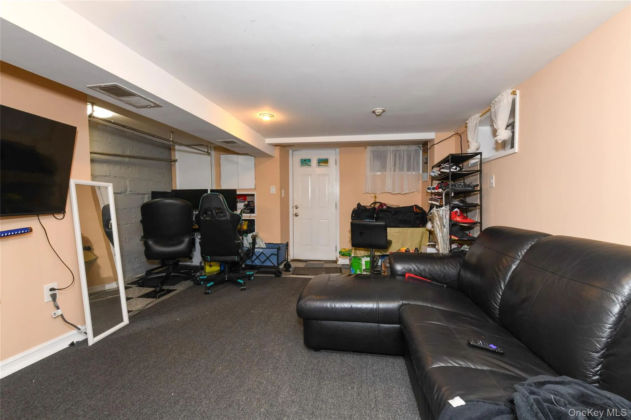 126-12 116th Avenue, New York, NY, 3 Bedrooms Bedrooms, 8 Rooms Rooms,1 BathroomBathrooms,Residential,For Rent,116th,0,1033120 126-12 116th Avenue, New York, NY, 3 Bedrooms Bedrooms, 8 Rooms Rooms,1 BathroomBathrooms,Residential,For Rent,116th,0,1033120