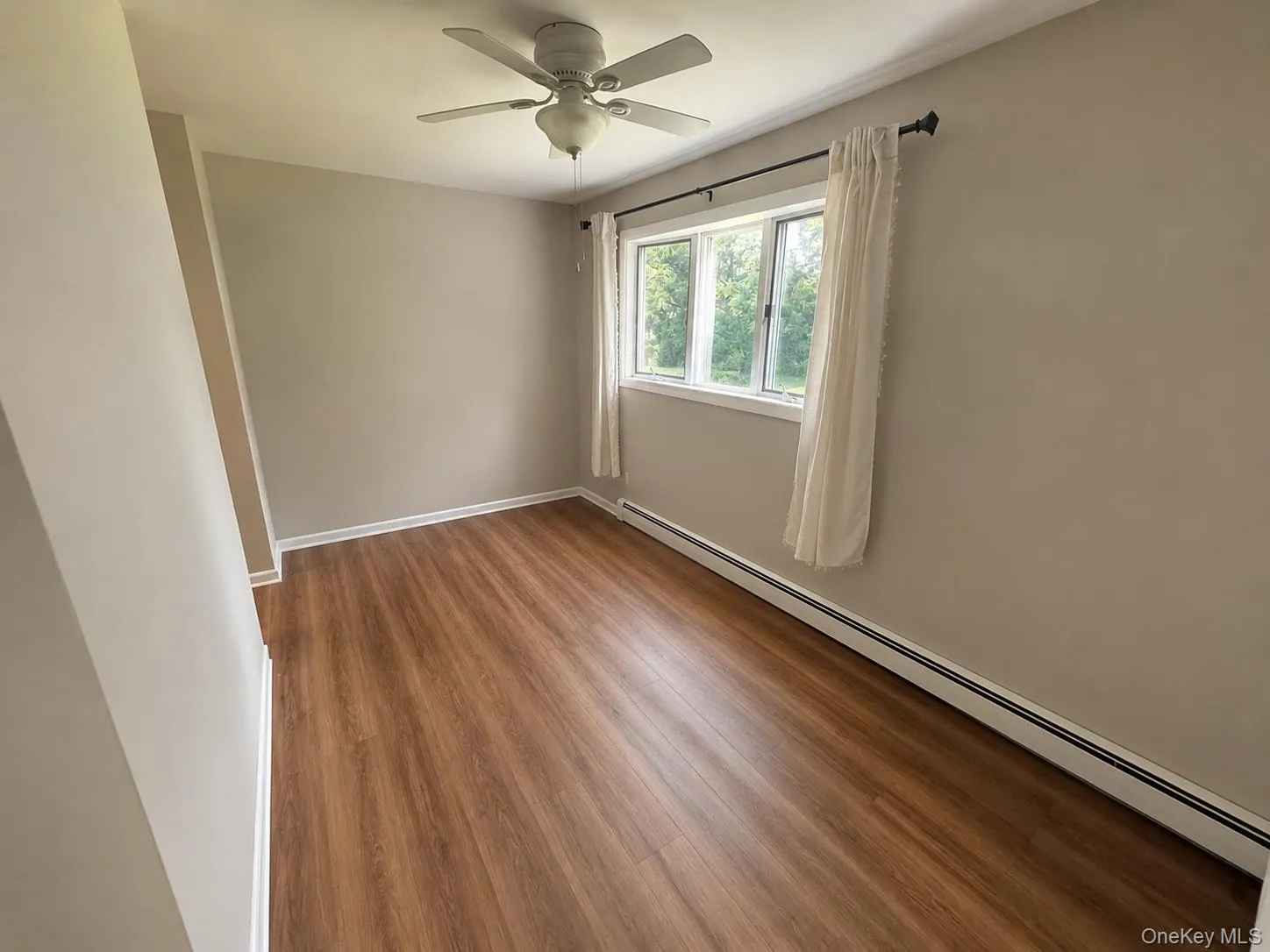 2 Locust Court, Fishkill, NY, 2 Bedrooms Bedrooms, 6 Rooms Rooms,1 BathroomBathrooms,Residential Lease,For Rent,Locust,0,1033121 2 Locust Court, Fishkill, NY, 2 Bedrooms Bedrooms, 6 Rooms Rooms,1 BathroomBathrooms,Residential Lease,For Rent,Locust,0,1033121
