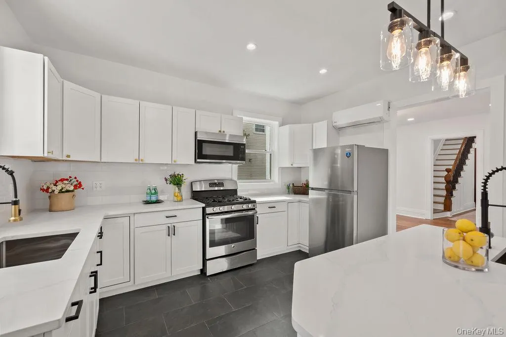 7 Clinton Place, Ramapo, NY, 4 Bedrooms Bedrooms, 8 Rooms Rooms,2 BathroomsBathrooms,Residential,For Rent,Clinton,0,1033122 7 Clinton Place, Ramapo, NY, 4 Bedrooms Bedrooms, 8 Rooms Rooms,2 BathroomsBathrooms,Residential,For Rent,Clinton,0,1033122