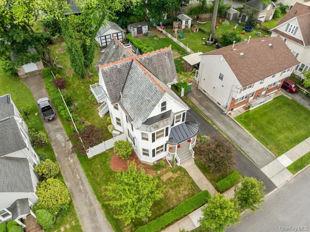 7 Clinton Place, Ramapo, NY, 4 Bedrooms Bedrooms, 8 Rooms Rooms,2 BathroomsBathrooms,Residential,For Rent,Clinton,0,1033122 7 Clinton Place, Ramapo, NY, 4 Bedrooms Bedrooms, 8 Rooms Rooms,2 BathroomsBathrooms,Residential,For Rent,Clinton,0,1033122