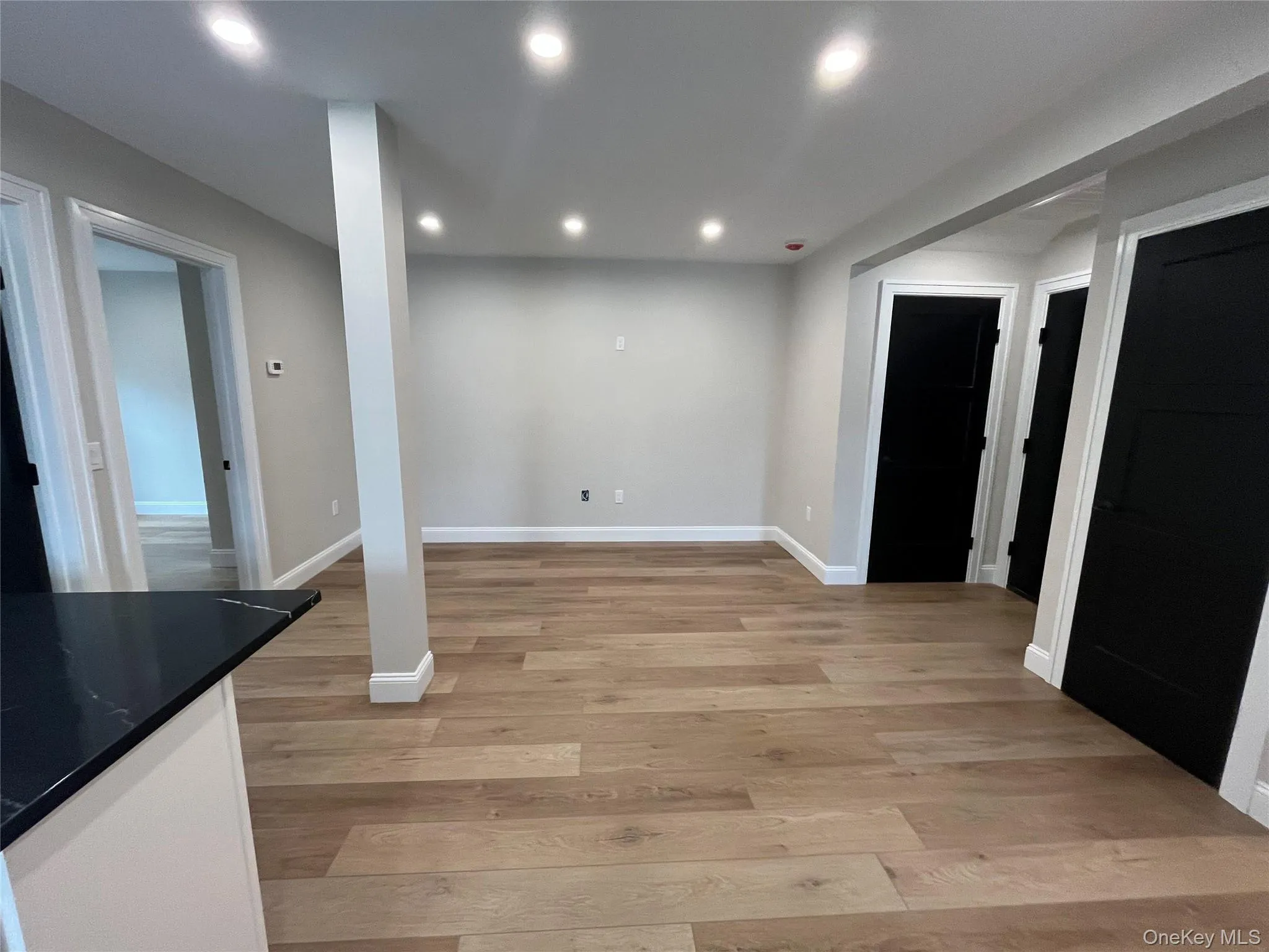 68A Main Street, Babylon, NY, 2 Bedrooms Bedrooms, 4 Rooms Rooms,1 BathroomBathrooms,Residential Lease,For Rent,Main,0,1033125 68A Main Street, Babylon, NY, 2 Bedrooms Bedrooms, 4 Rooms Rooms,1 BathroomBathrooms,Residential Lease,For Rent,Main,0,1033125