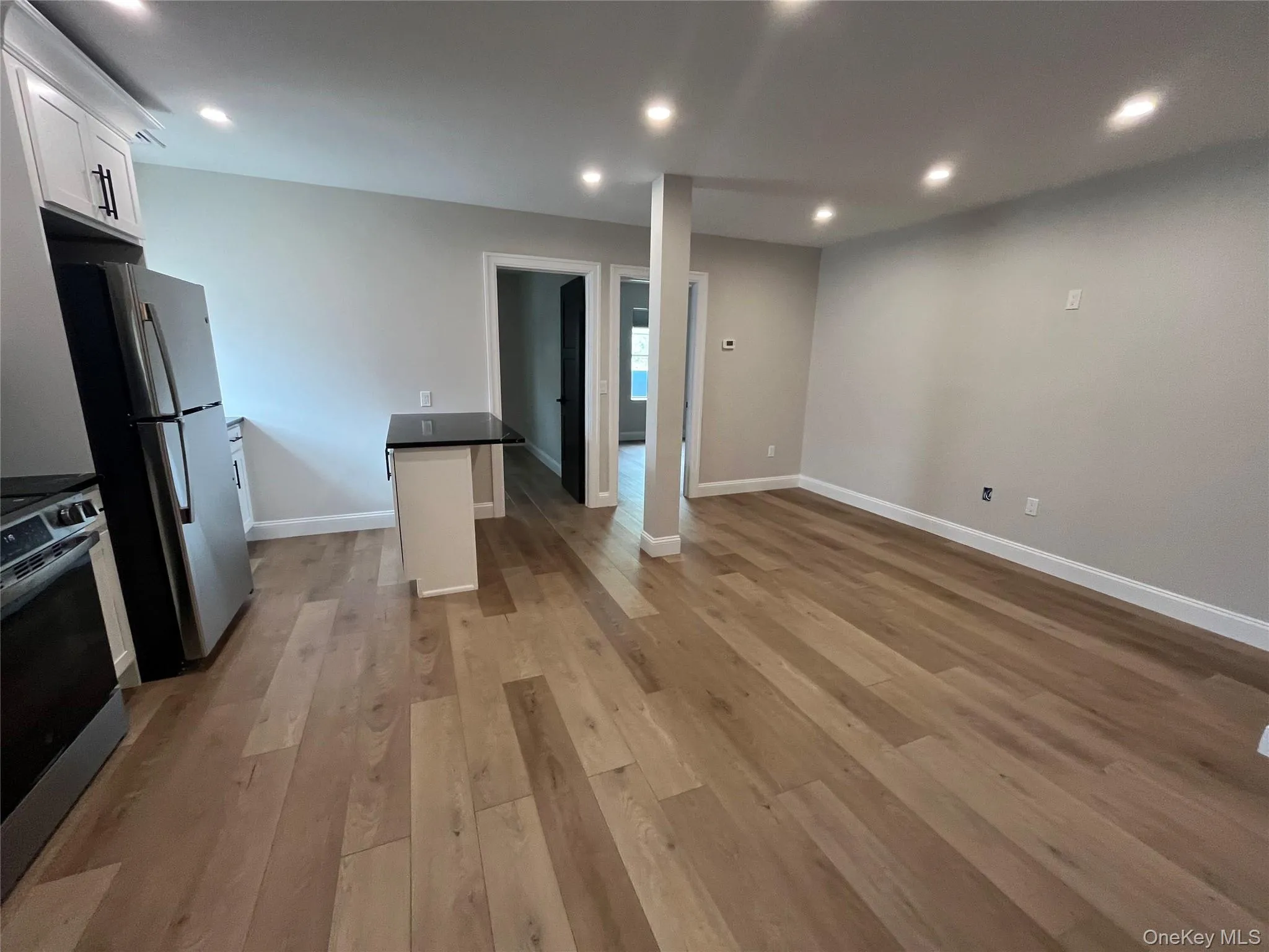 68A Main Street, Babylon, NY, 2 Bedrooms Bedrooms, 4 Rooms Rooms,1 BathroomBathrooms,Residential Lease,For Rent,Main,0,1033125 68A Main Street, Babylon, NY, 2 Bedrooms Bedrooms, 4 Rooms Rooms,1 BathroomBathrooms,Residential Lease,For Rent,Main,0,1033125