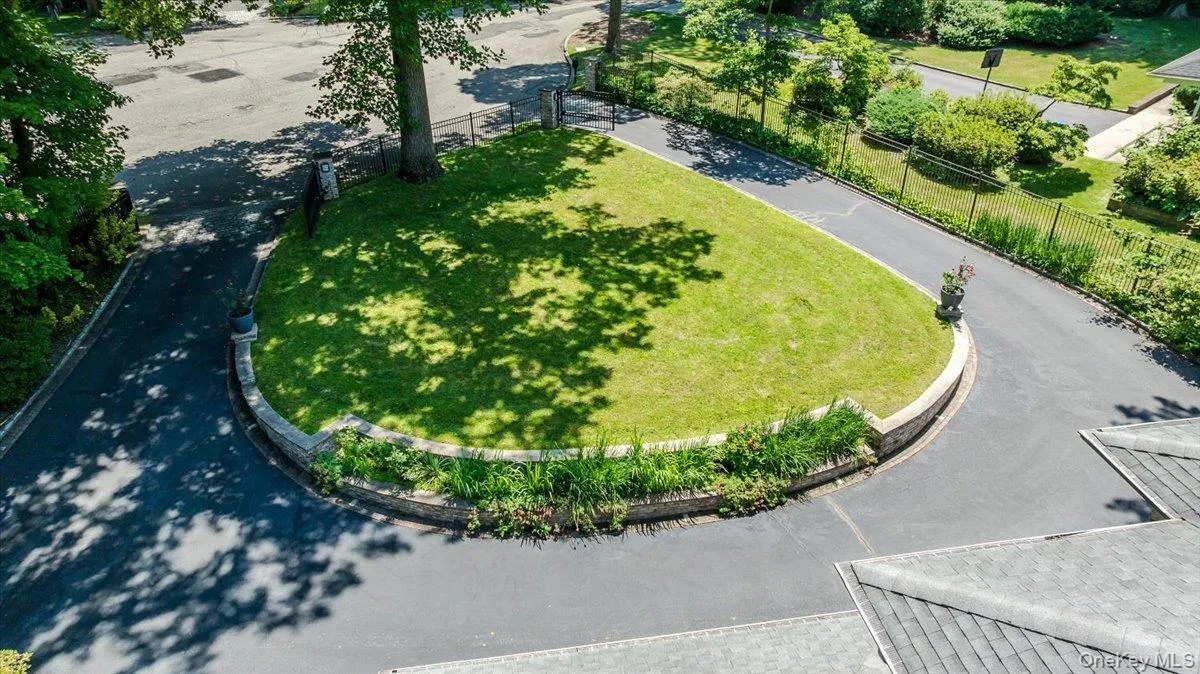Front Circular Driveway Front Circular Driveway