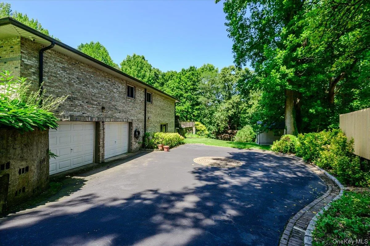 5 Jacquelyn Court, Huntington, NY, 5 Bedrooms Bedrooms, 10 Rooms Rooms,4 BathroomsBathrooms,Residential,For Rent,Jacquelyn,0,1033127 5 Jacquelyn Court, Huntington, NY, 5 Bedrooms Bedrooms, 10 Rooms Rooms,4 BathroomsBathrooms,Residential,For Rent,Jacquelyn,0,1033127