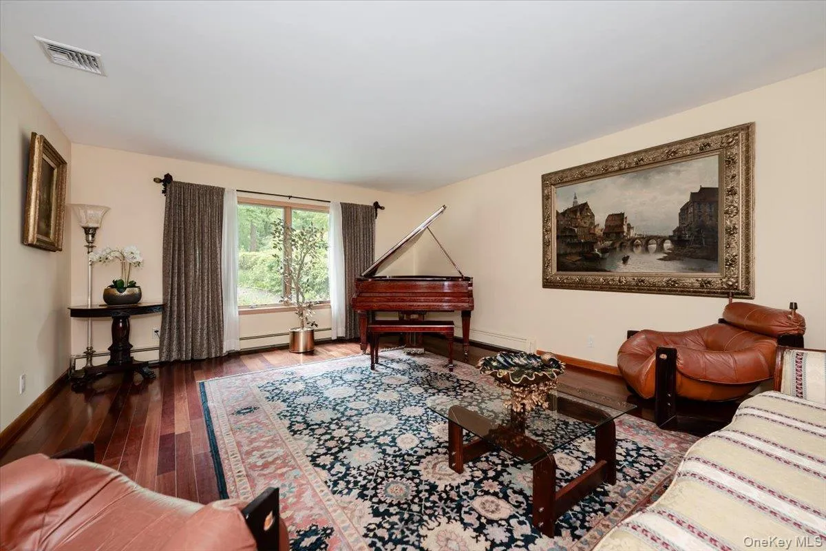 5 Jacquelyn Court, Huntington, NY, 5 Bedrooms Bedrooms, 10 Rooms Rooms,4 BathroomsBathrooms,Residential,For Rent,Jacquelyn,0,1033127 5 Jacquelyn Court, Huntington, NY, 5 Bedrooms Bedrooms, 10 Rooms Rooms,4 BathroomsBathrooms,Residential,For Rent,Jacquelyn,0,1033127