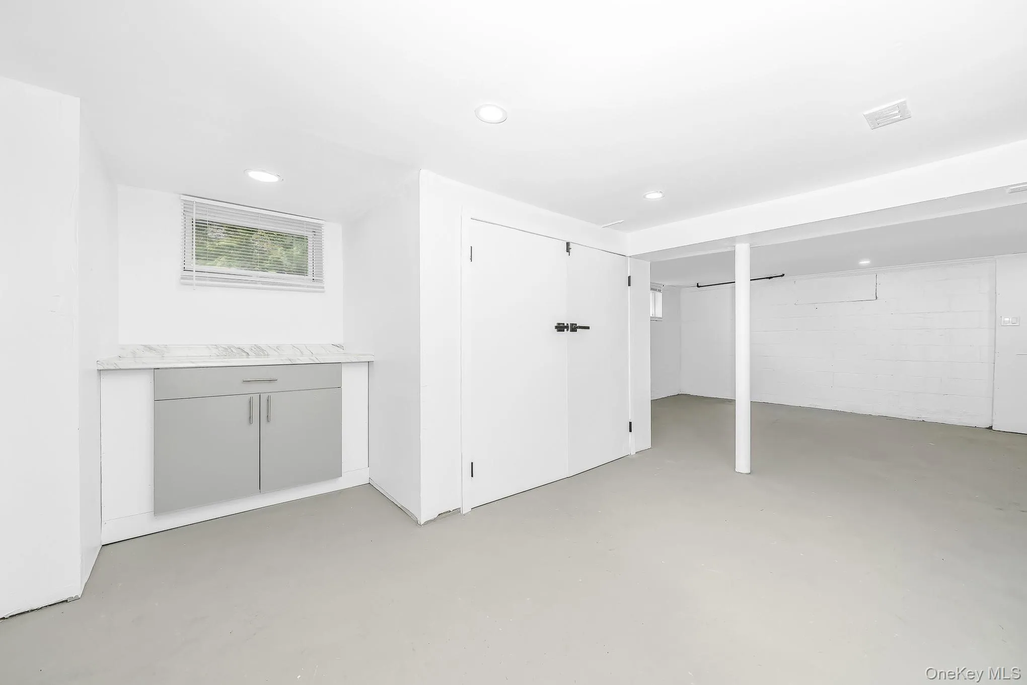 48 Joan Avenue, Brookhaven, NY, 3 Bedrooms Bedrooms, 8 Rooms Rooms,2 BathroomsBathrooms,Residential,For Rent,Joan,0,1033138 48 Joan Avenue, Brookhaven, NY, 3 Bedrooms Bedrooms, 8 Rooms Rooms,2 BathroomsBathrooms,Residential,For Rent,Joan,0,1033138