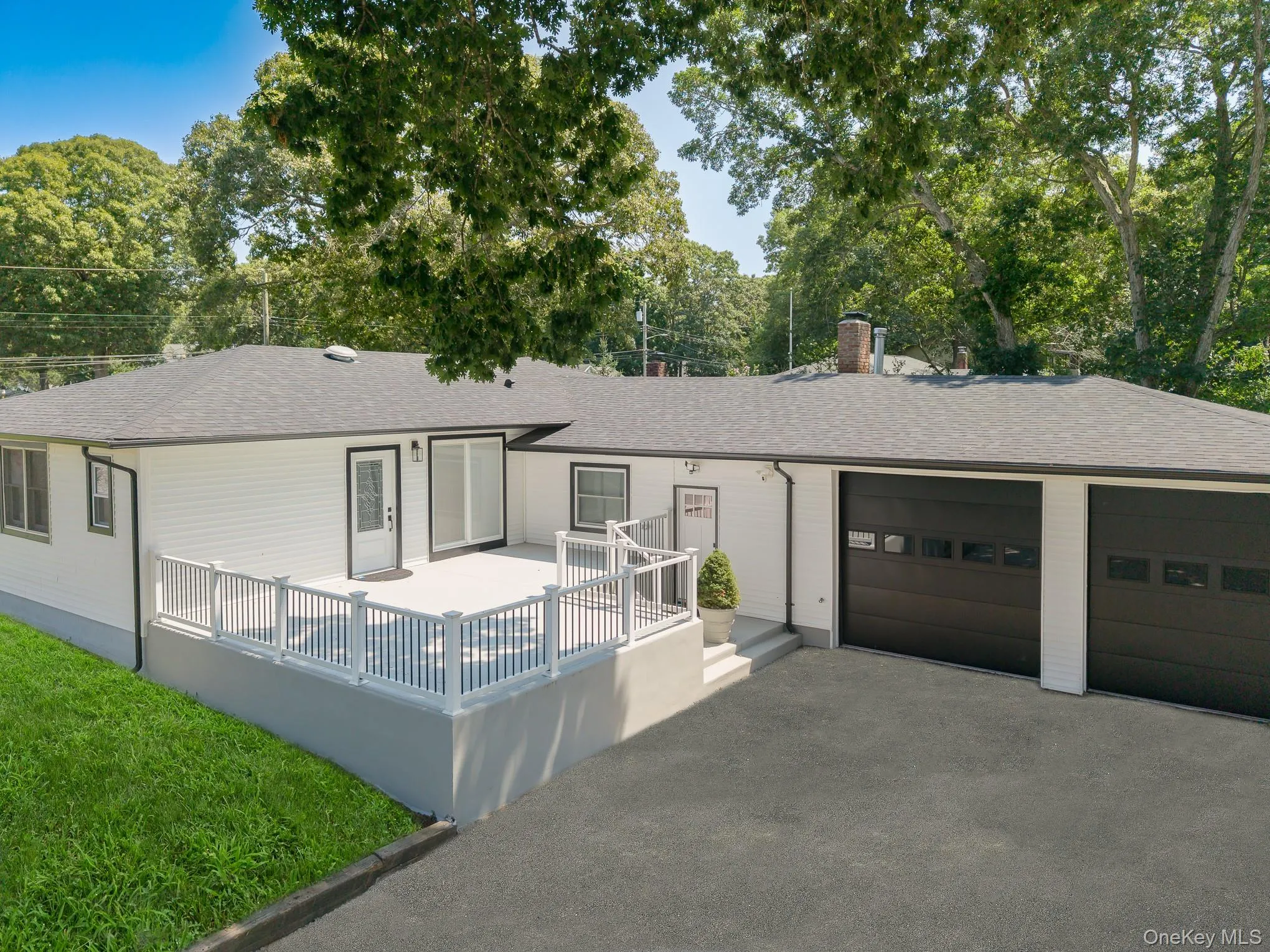 48 Joan Avenue, Brookhaven, NY, 3 Bedrooms Bedrooms, 8 Rooms Rooms,2 BathroomsBathrooms,Residential,For Rent,Joan,0,1033138 48 Joan Avenue, Brookhaven, NY, 3 Bedrooms Bedrooms, 8 Rooms Rooms,2 BathroomsBathrooms,Residential,For Rent,Joan,0,1033138